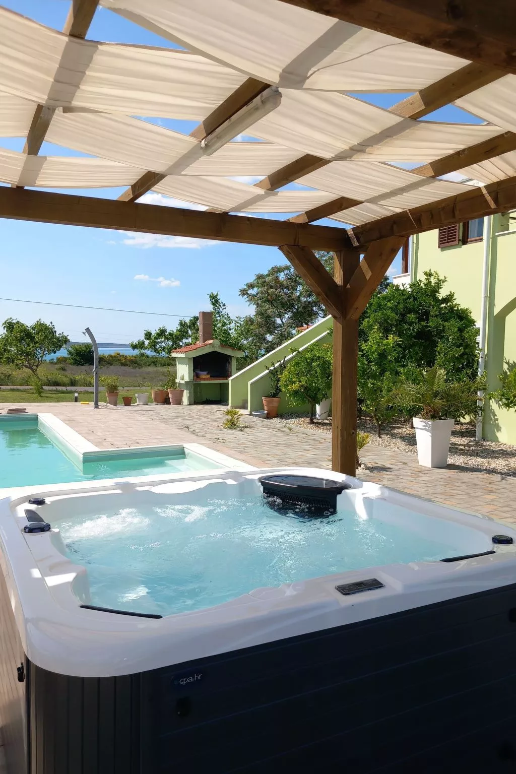 Wohnung mit Whirlpool-Binnen