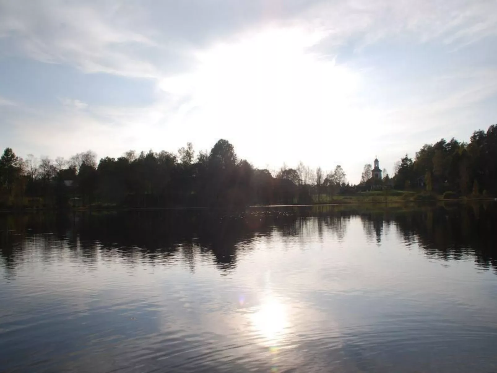 Idyllisch gelegenes, ebenerdiges Haus mit Terrasse-Binnen