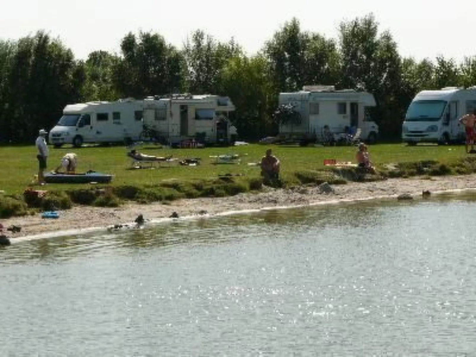 Mit zwei Schlafzimmern und Terrasse-Binnen