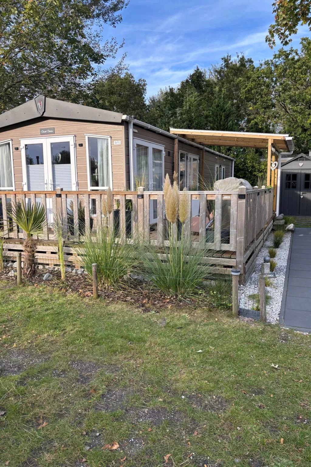 Chalet in Strandnähe-Buiten