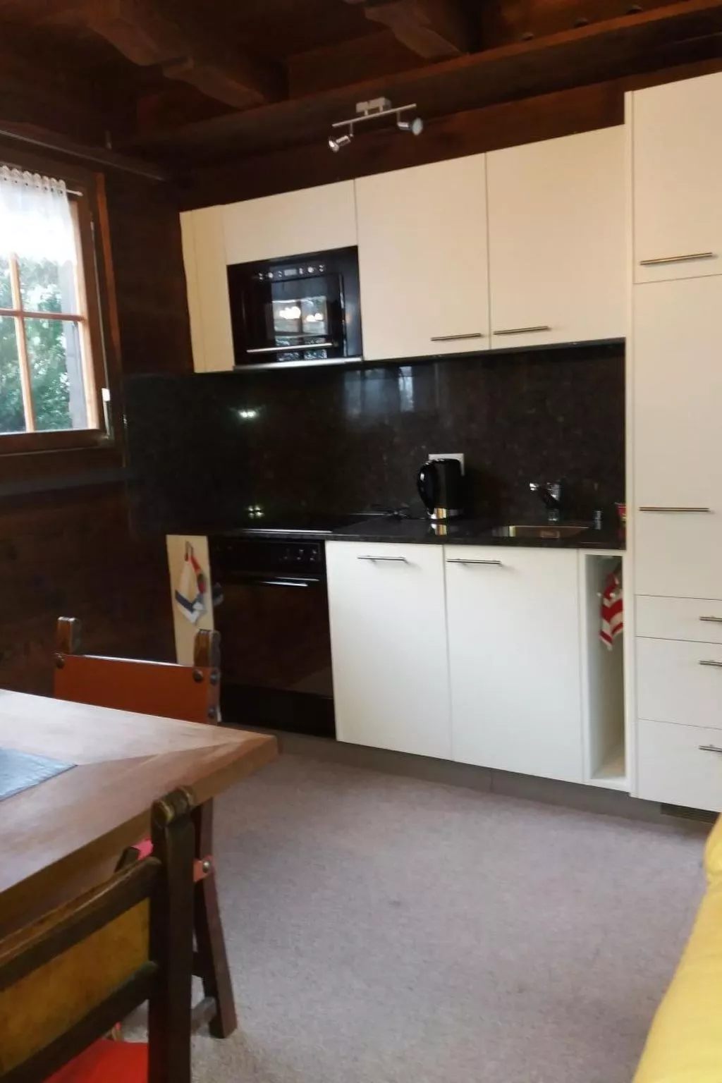 Chalet Holzwurm-Binnen