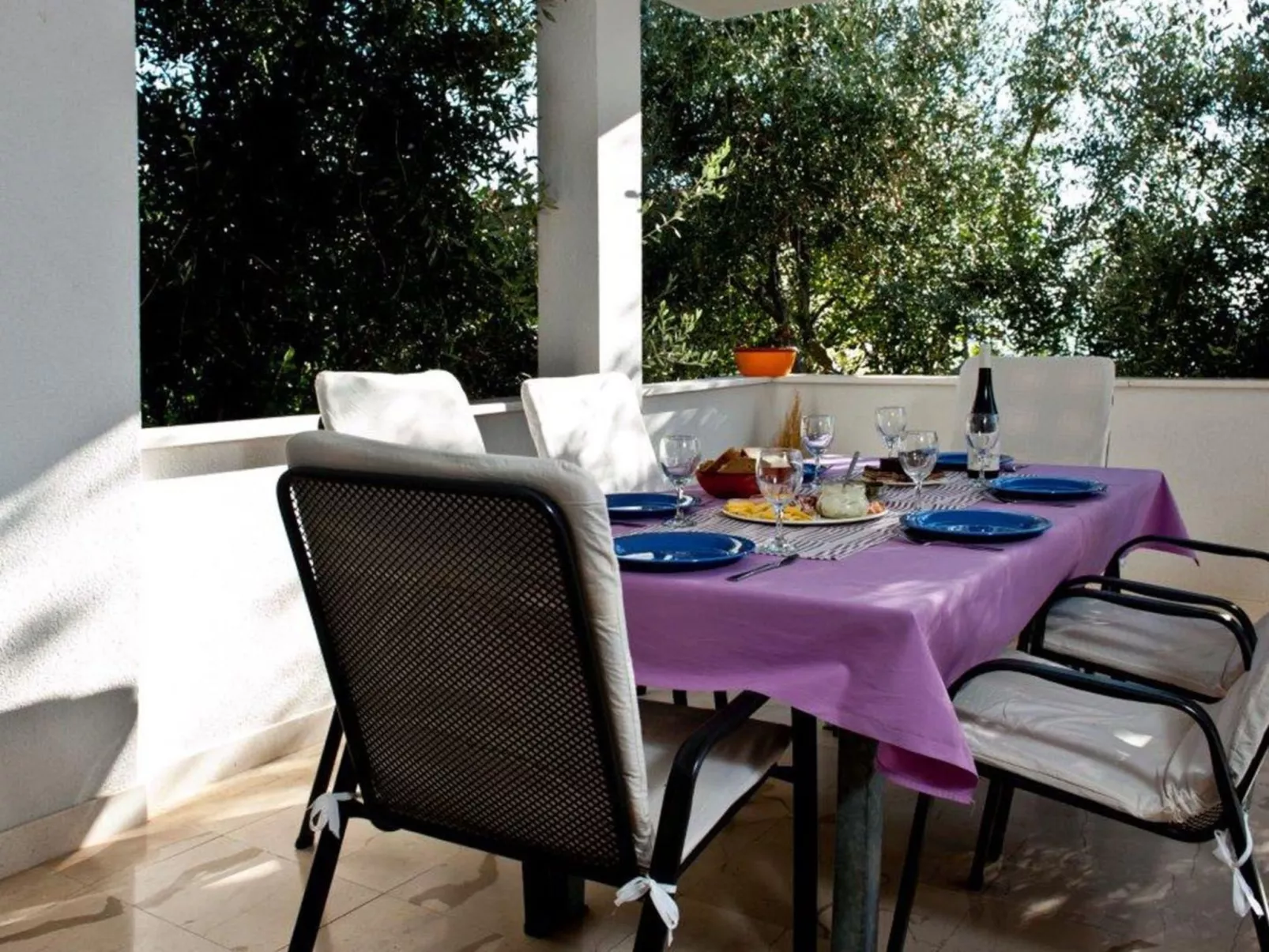 Charmante Villa Layla mit Meerblick und Pool-Buiten