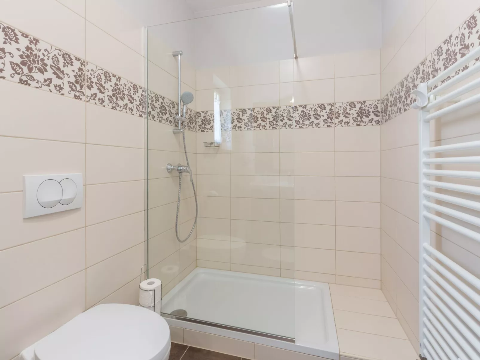 Villa mit Pool, Garten und Sommerküche-Binnen