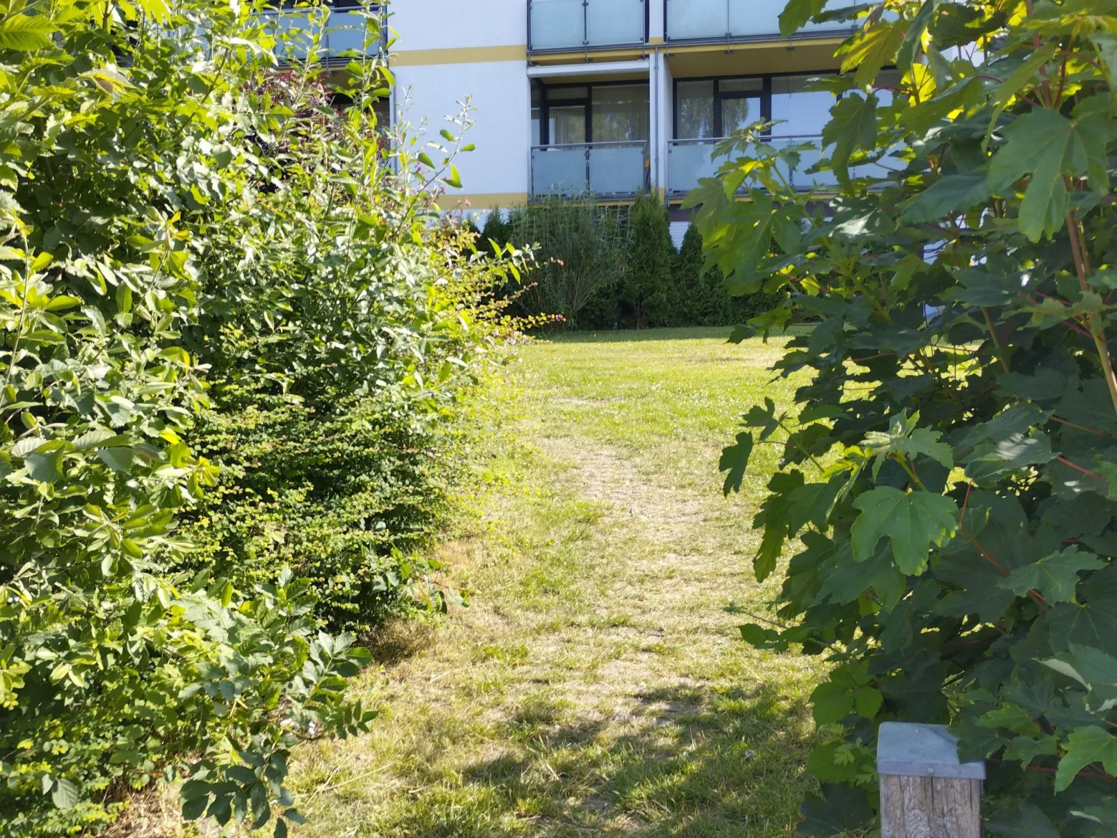 Strandnahe Ferienwohnung mit Gartenterrasse
