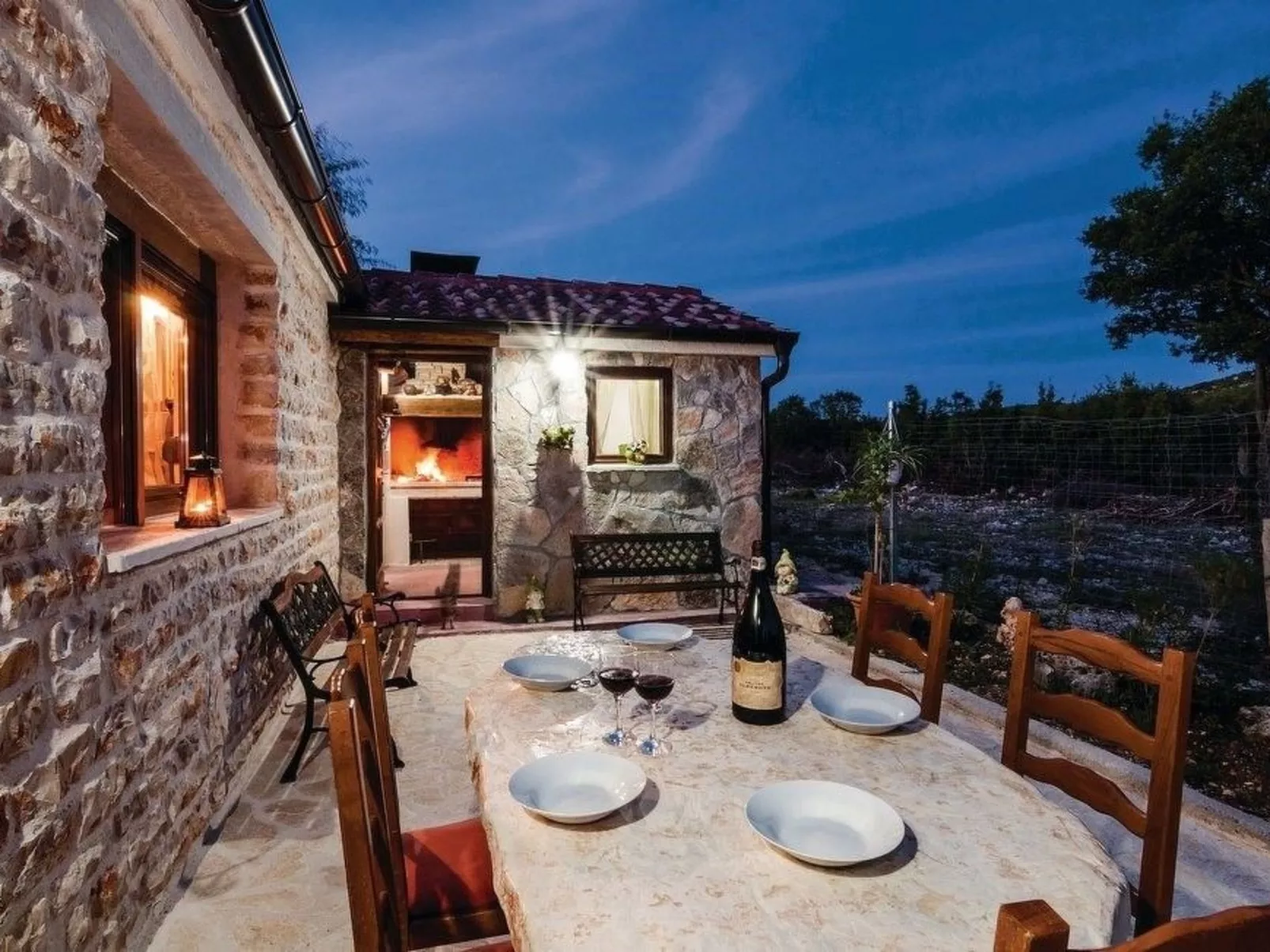 Villa Anita mit Privatpool in Budak-Buiten