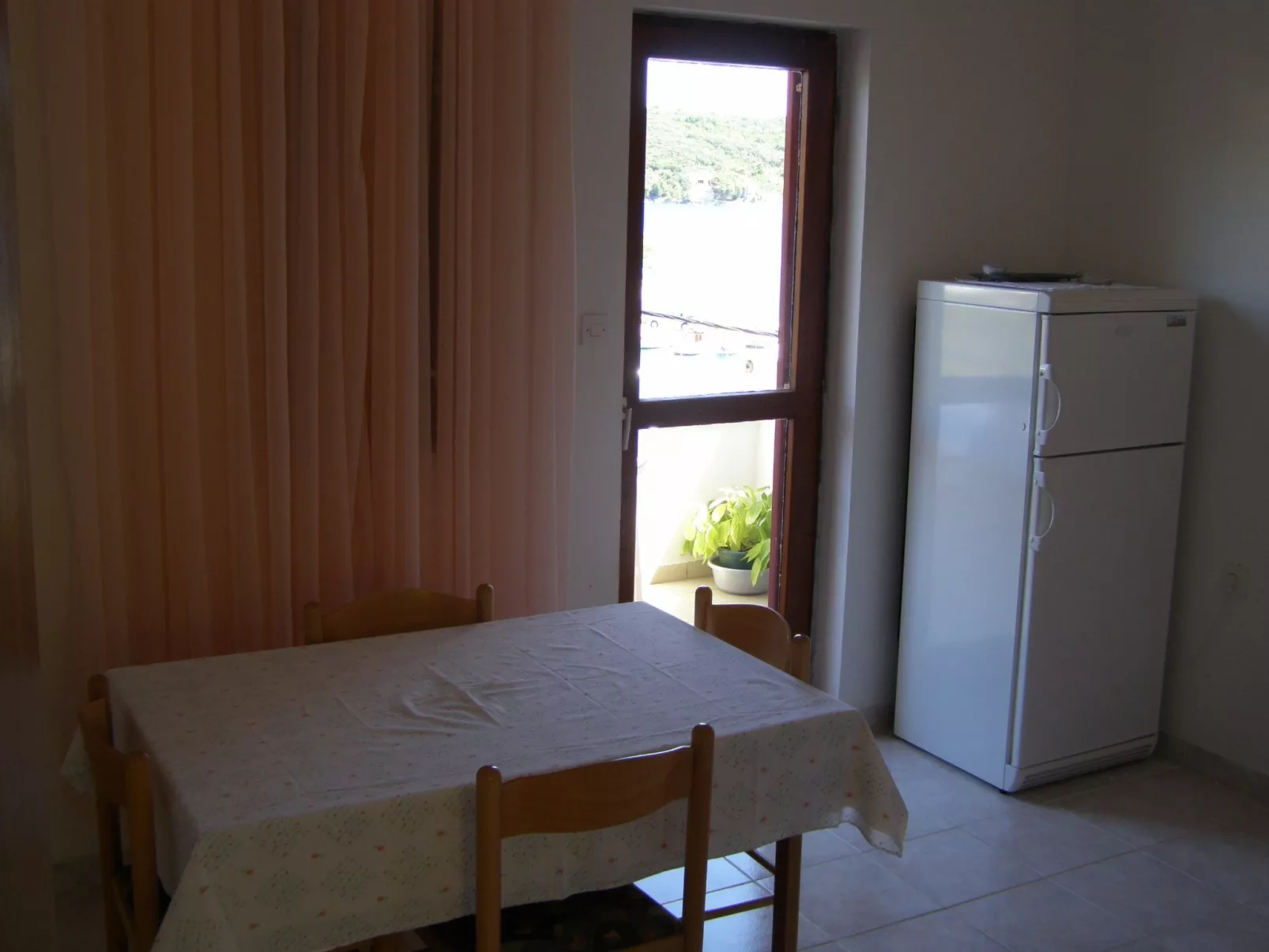 Wohnung mit zwei Schlafzimmern, direkt am Meer-Binnen