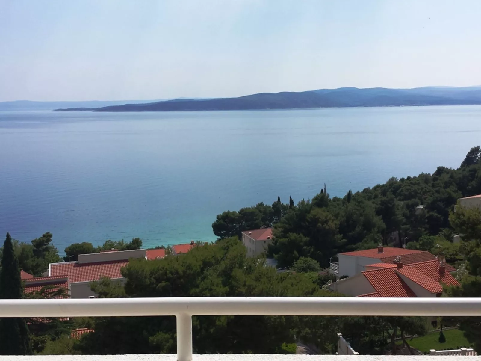 Wohnung mit Blick auf das Wasser-Image-tags.info