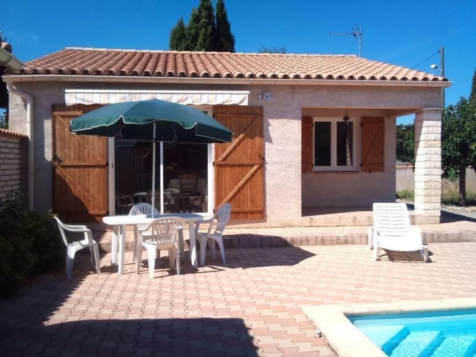 Schönes Ferienhaus mit eigenem Pool-Image-tags.info