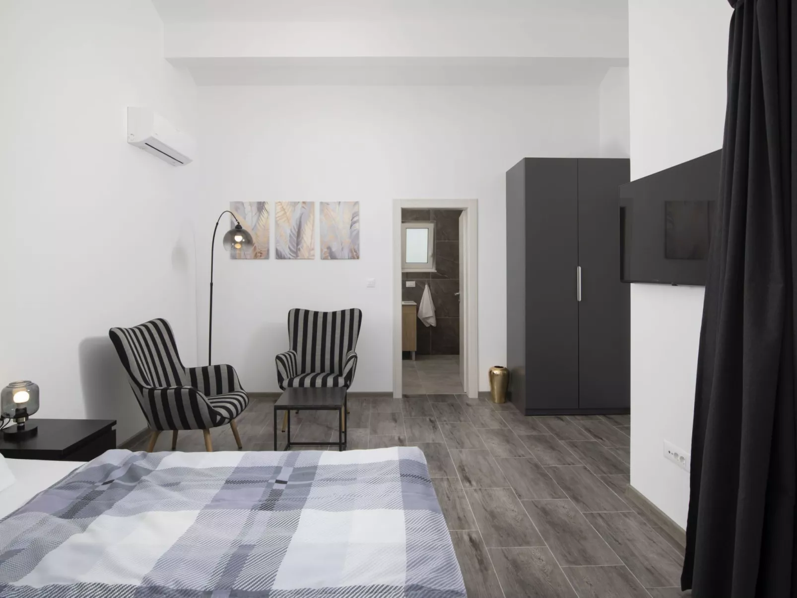 Villa Euphoria mit Pool, Sauna und Whirlpool-Binnen