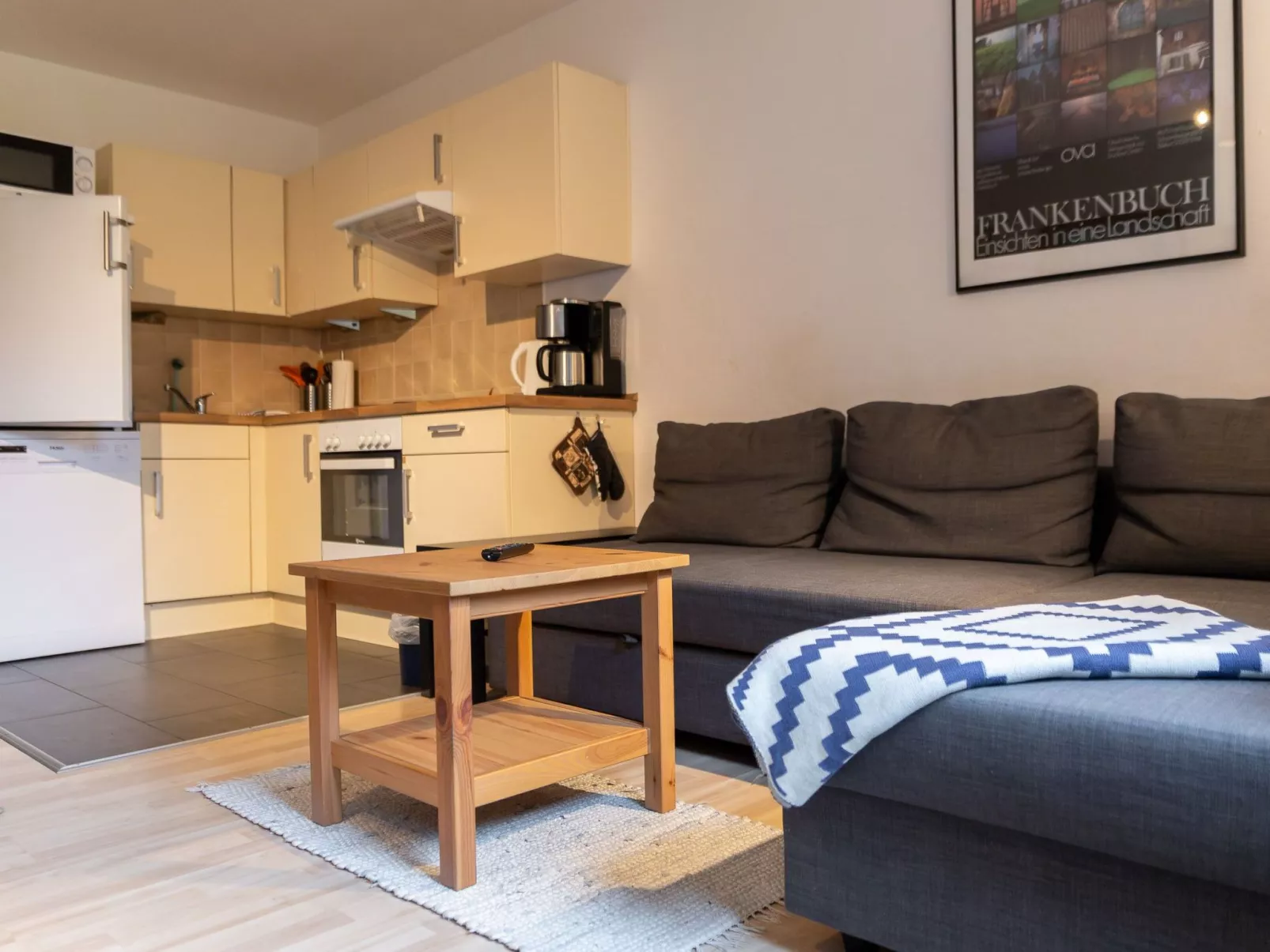 Mit zwei Schlafzimmern und Terrasse-Binnen