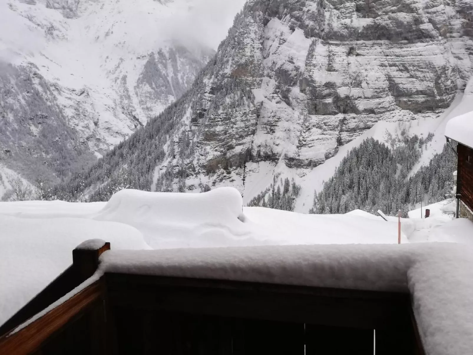 Mit Bergblick-Buiten