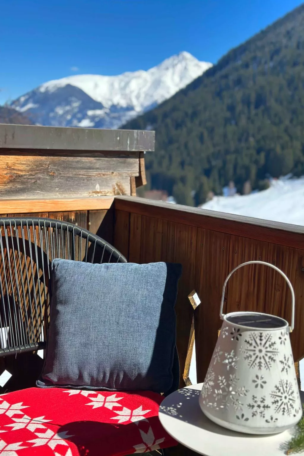 Blue Alpine Lodge-Buiten