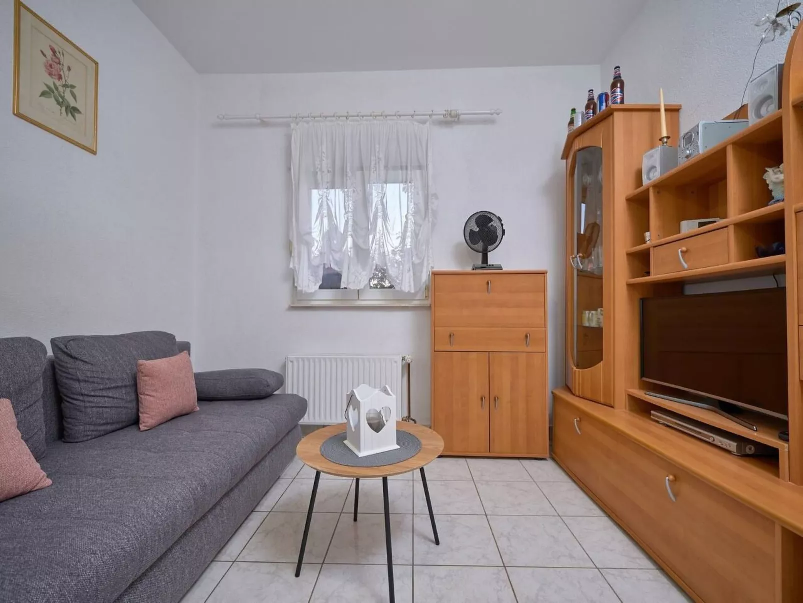 M Charmante Wohnung mit Gemeinschaftspool-Binnen