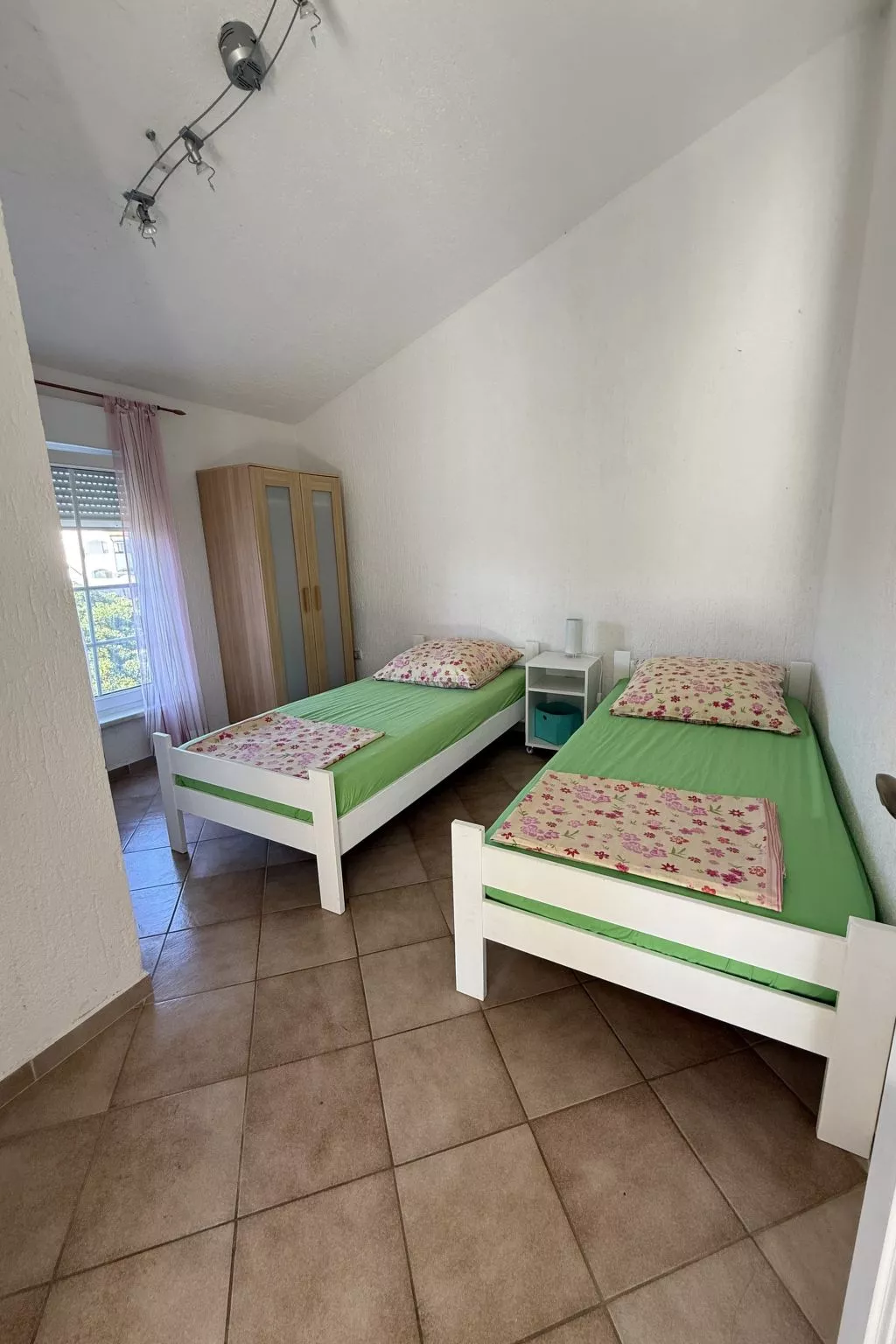 Wohnung Vir 02 in Strandnähe - Agentur TA Leut-Image-tags.info