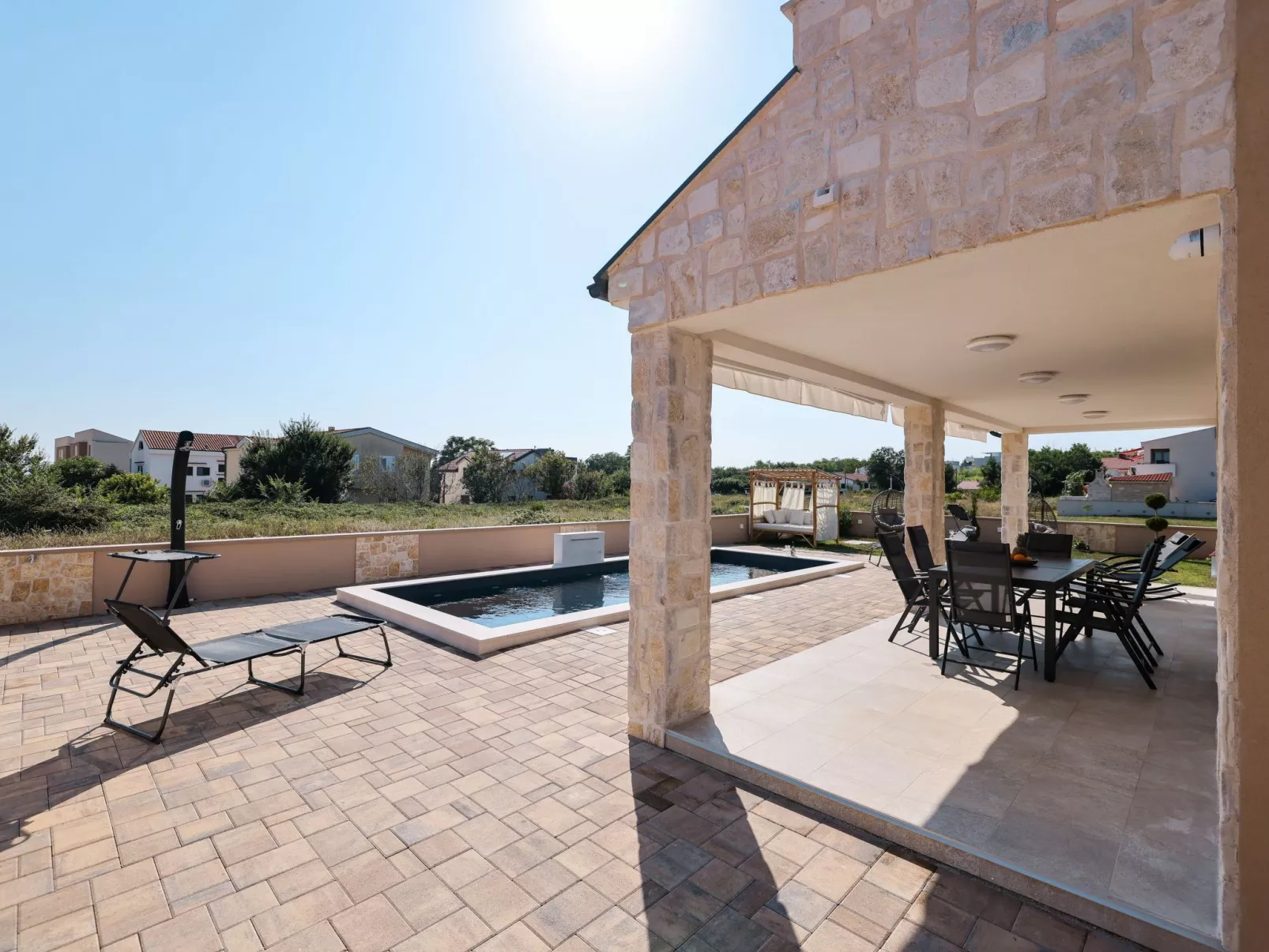 Villa mit beheiztem Pool in der Nähe des Meeres-TA Leut Agency-Buiten