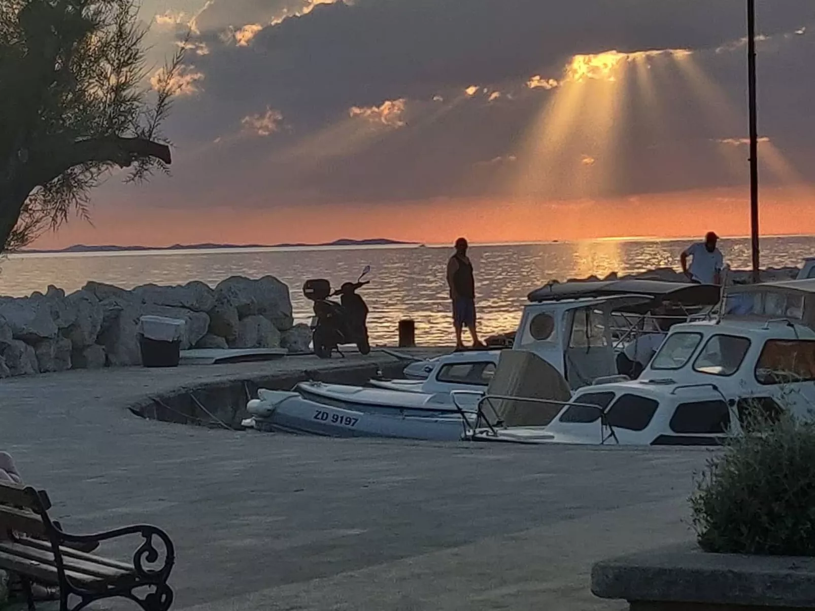 Große Ferienwohnung in Zadar mit Privatem Balkon-Binnen