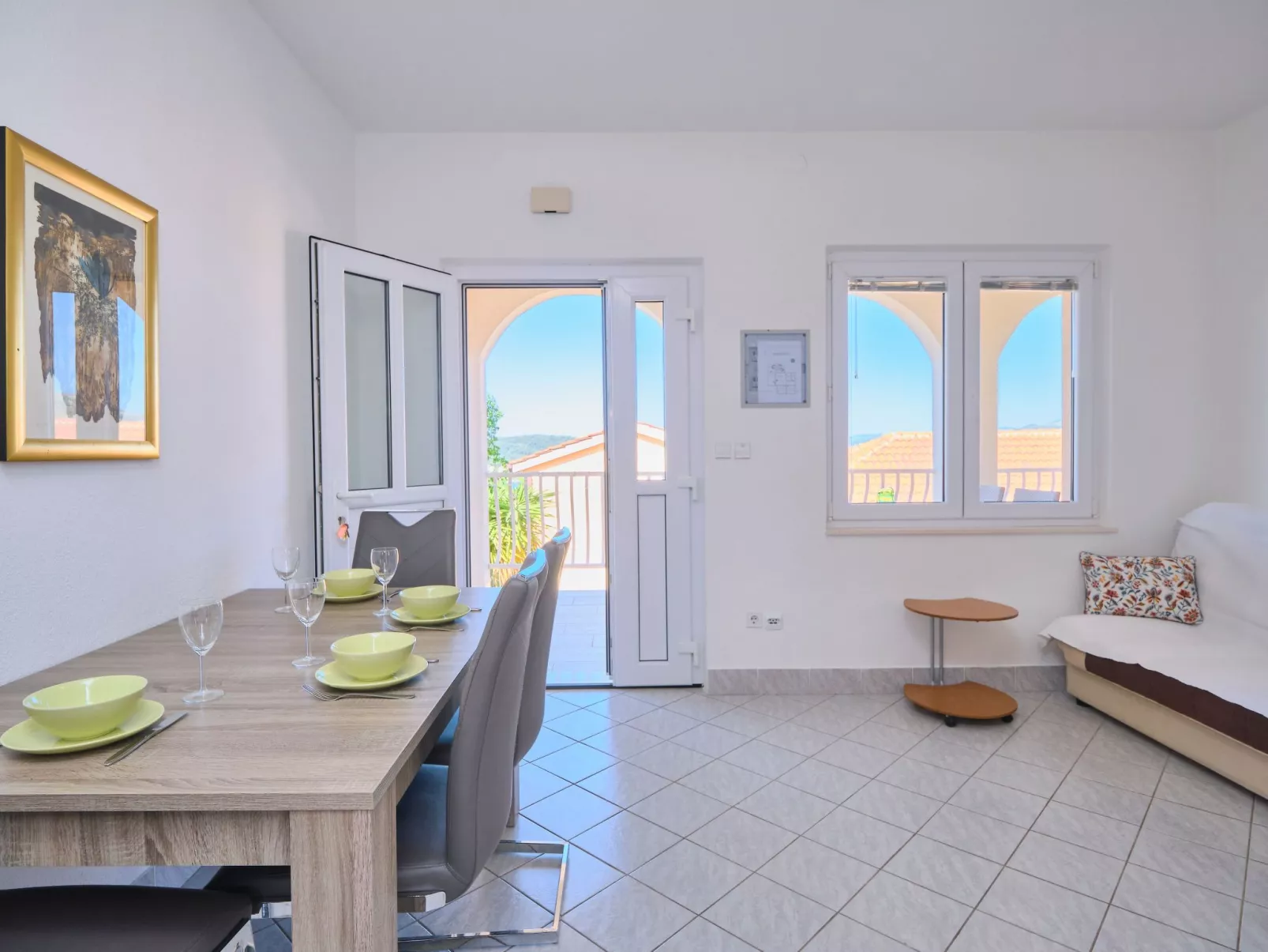 Wohnung Meri 1-Image-tags.info