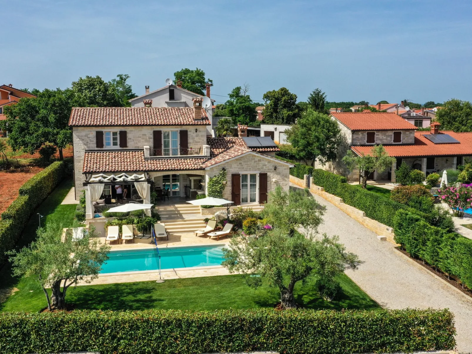 Villa Elizabet bei Porec mit Pool-Buiten