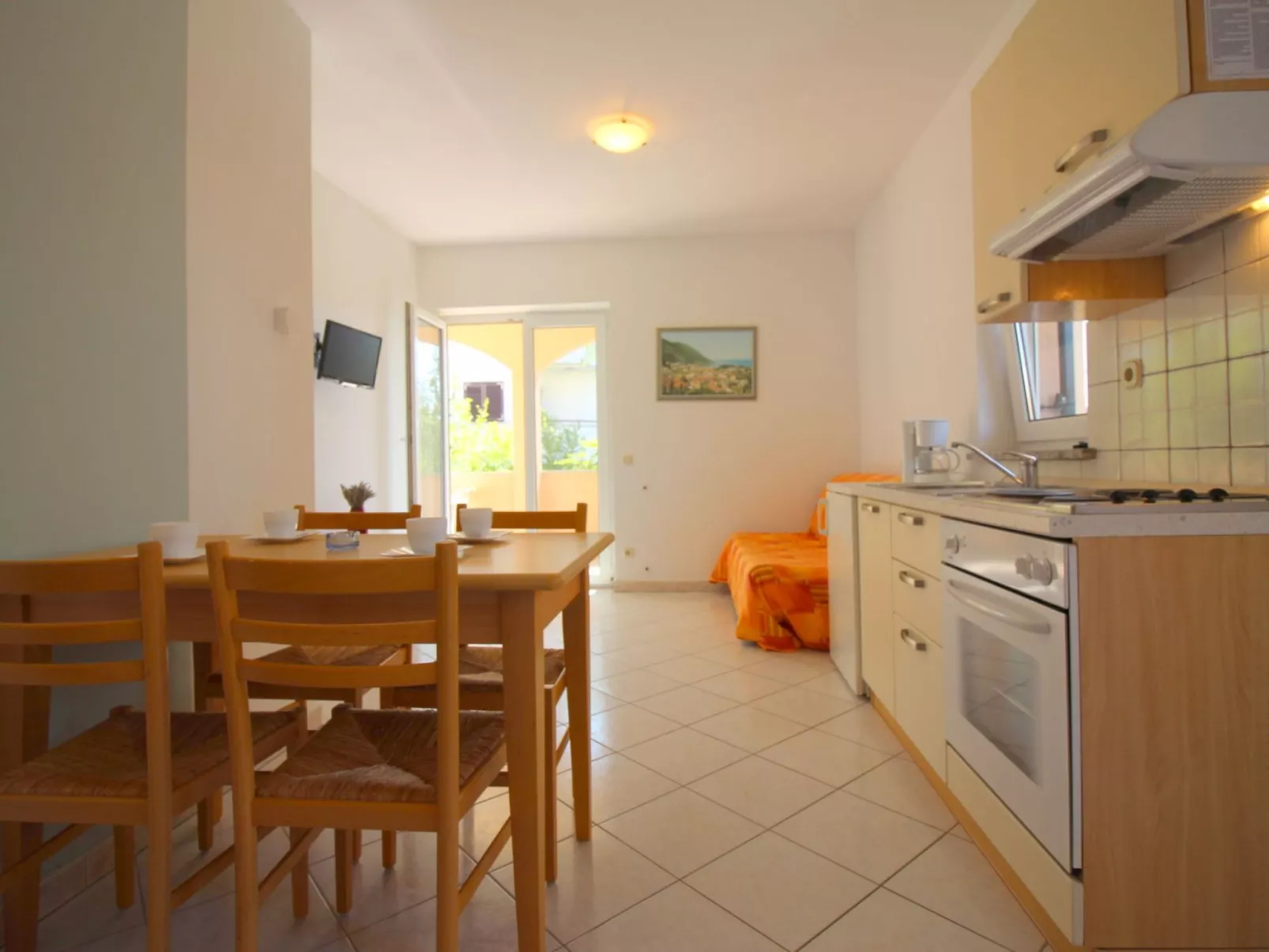 Iko 1  in Porec mit Terrasse-Binnen