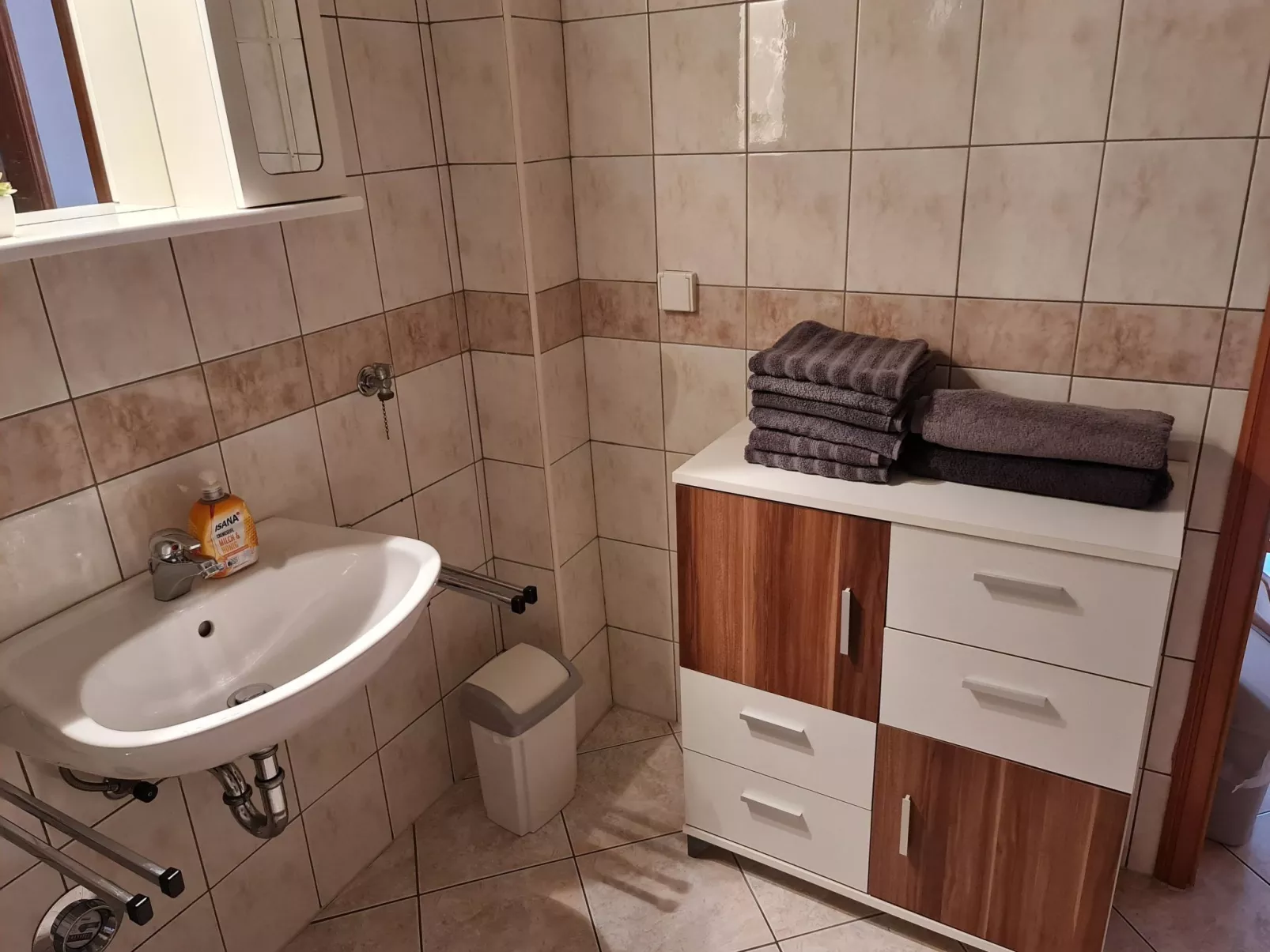 Appartement mit Balkon-Binnen