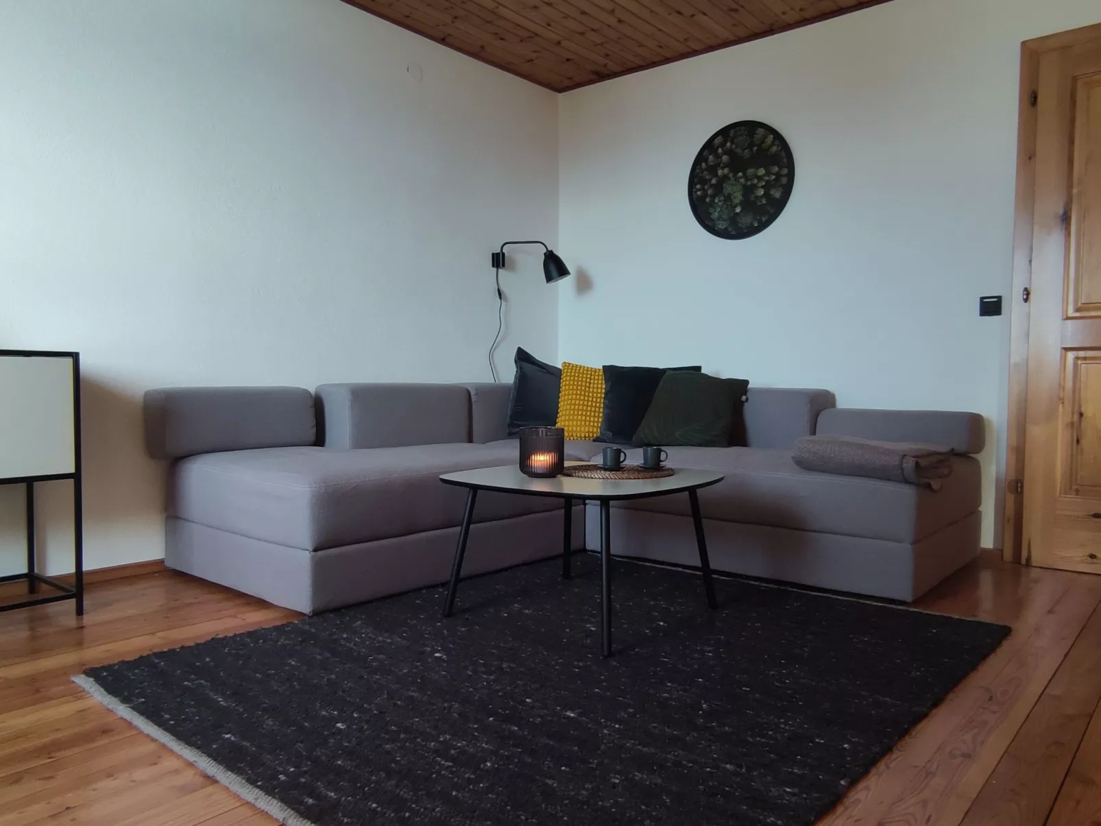 Sonniges Berghaus, ruhige Lage, phantastischer Weitblick-Binnen