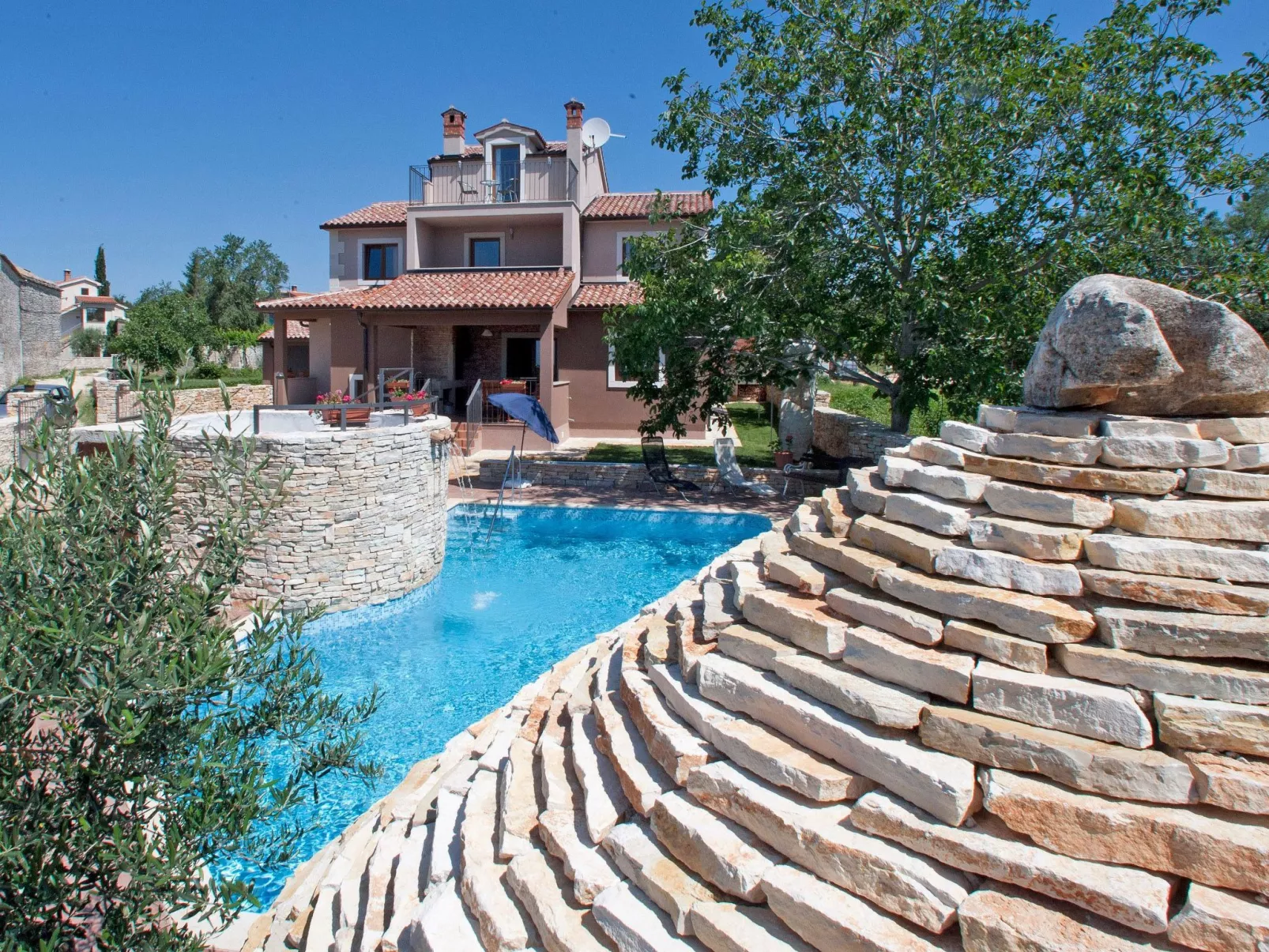 Haus in Cukrići mit privatem Pool-Buiten