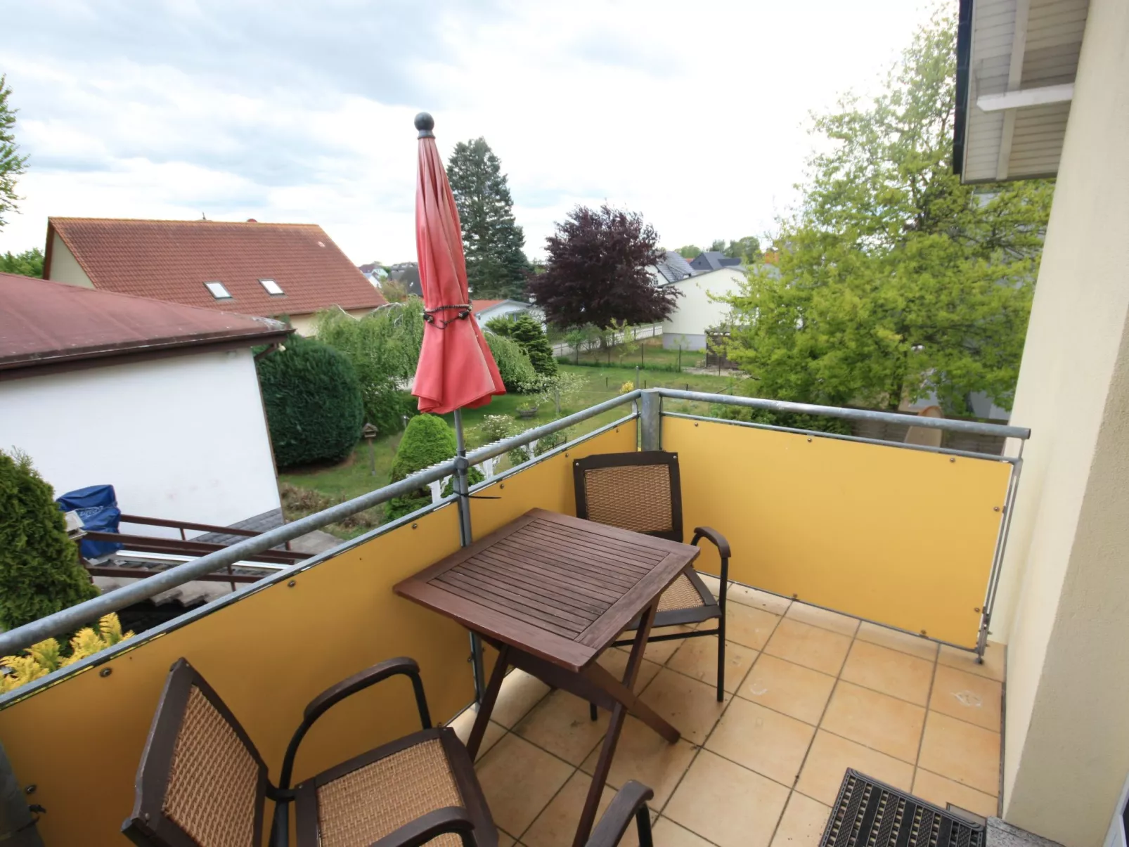 Appartement in Koserow mit Grill und Garten-Buiten