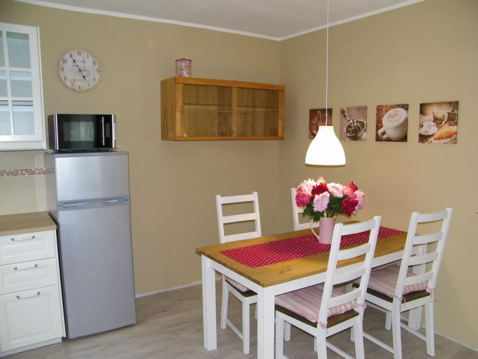 Barrierefreie FeHausHälfte mit Terrasse.-Binnen