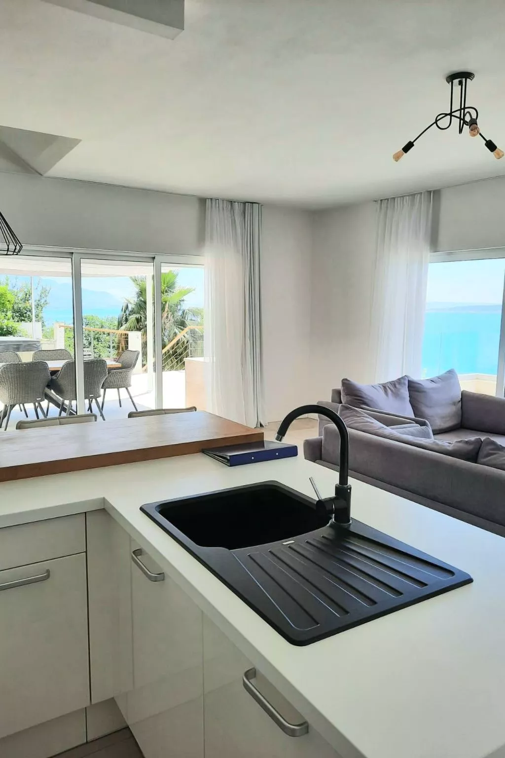 2 Schlafzimmer Villa Blue Dream mit Infinity-Pool-Image-tags.info