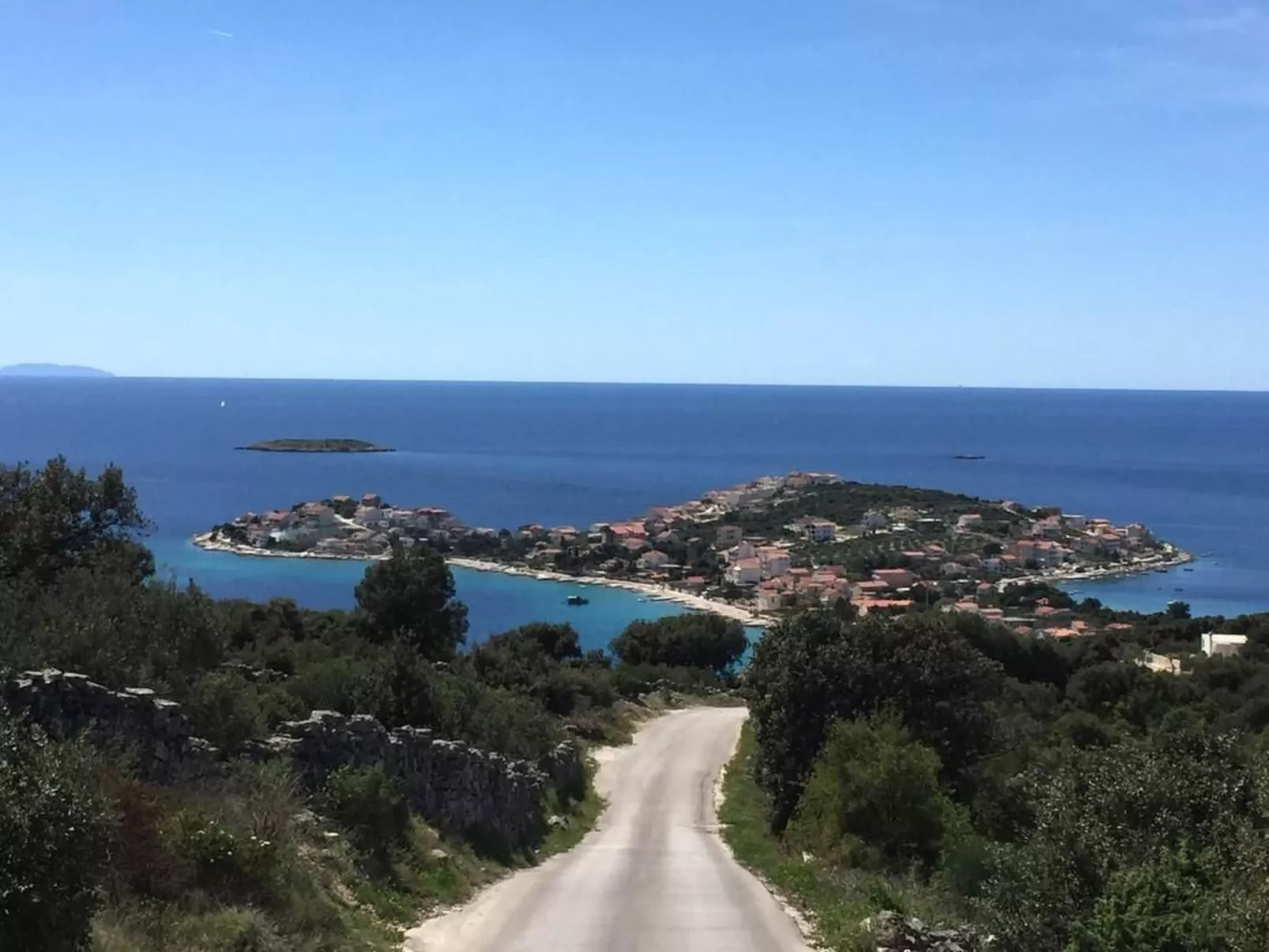 Villa Elena mit Pool, nur 60 Meter zum Meer-Binnen