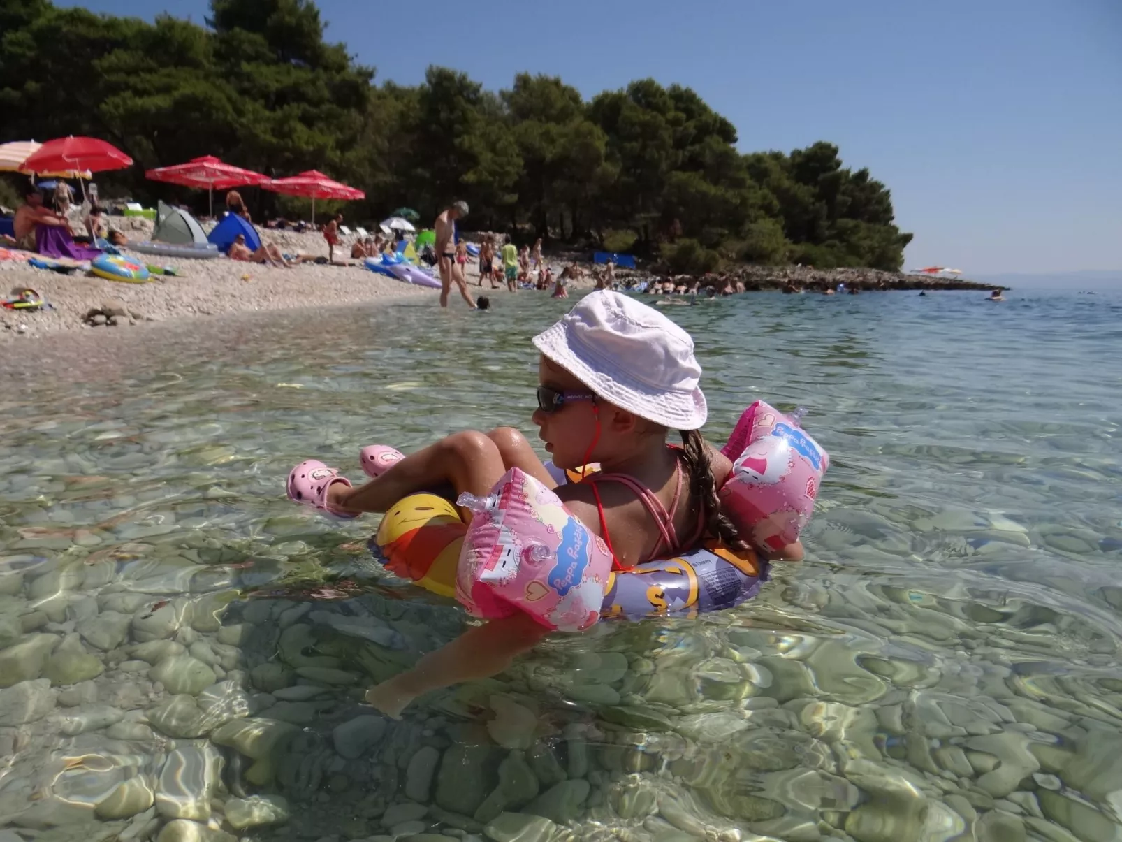 Beheizter Infinity-Pool, Wohnung mit Meerblick3-Buiten