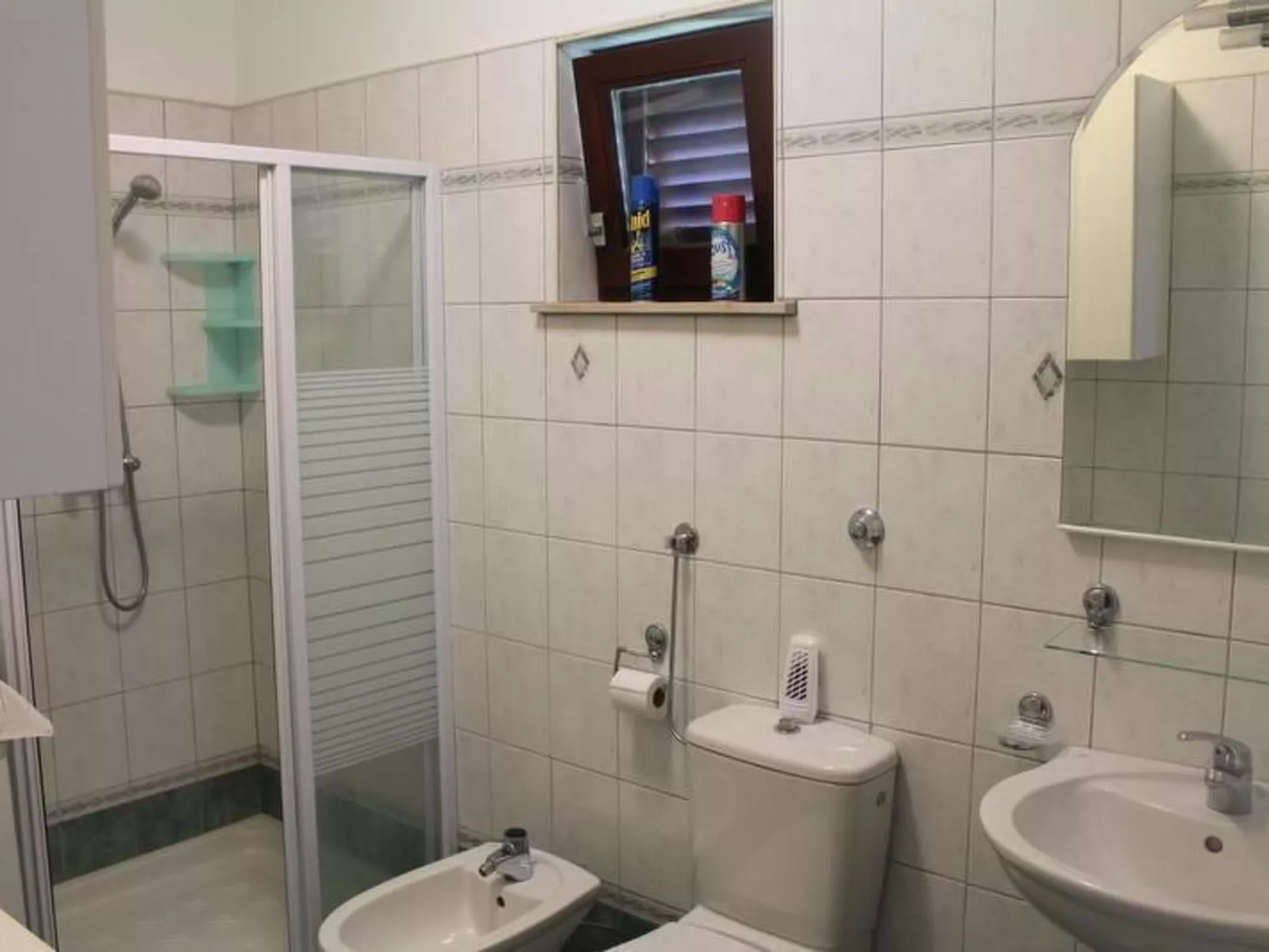 Wohnung Jadrija mit zwei Balkonen in Strandnähe-Binnen