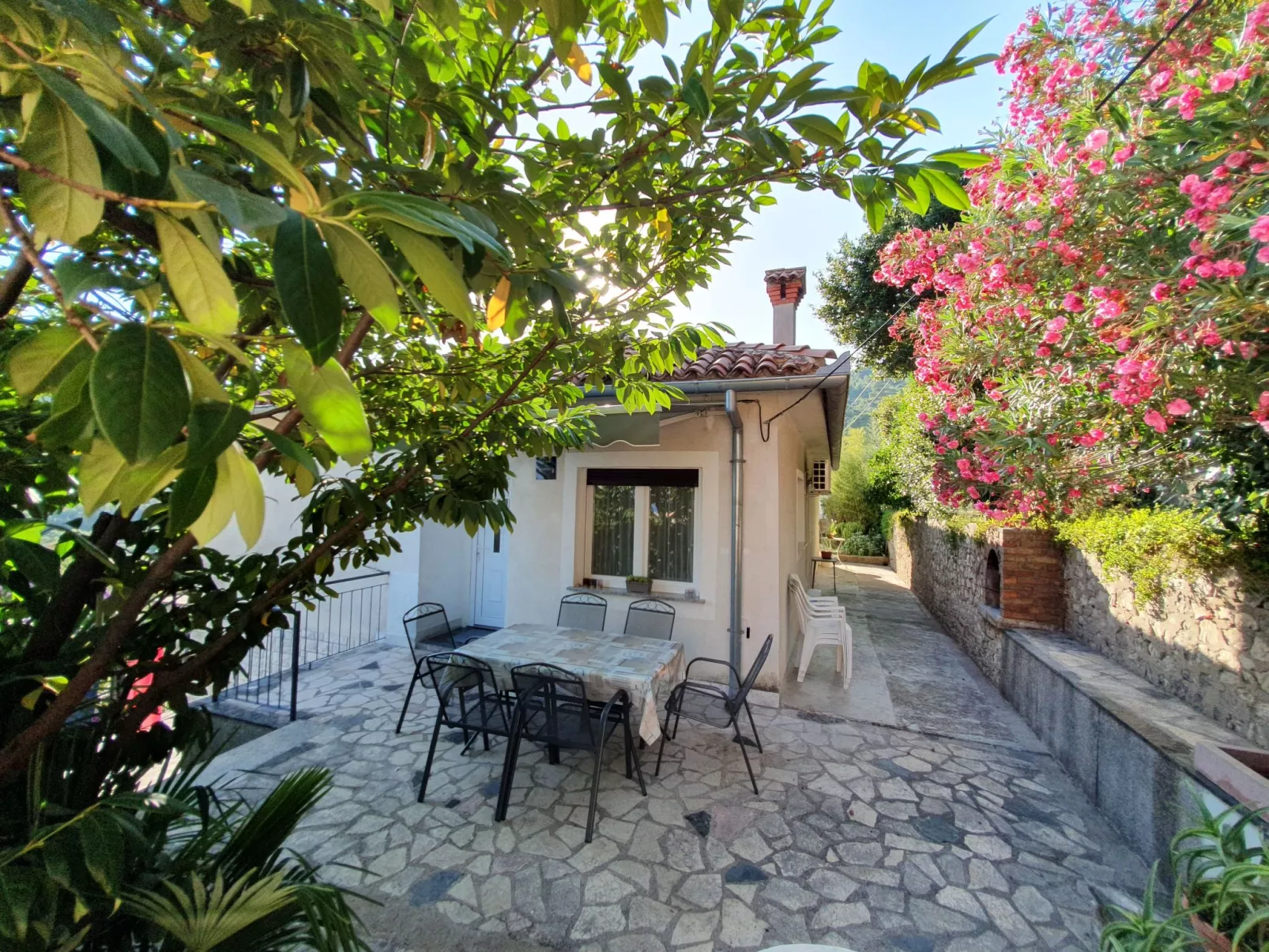 Drei-Zimmer-Wohnung Rita, in der Nähe des Strandes-Buiten