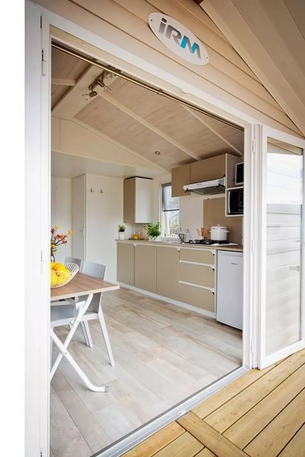 In Hohenlychen mit Grill, Loggia 3-Binnen