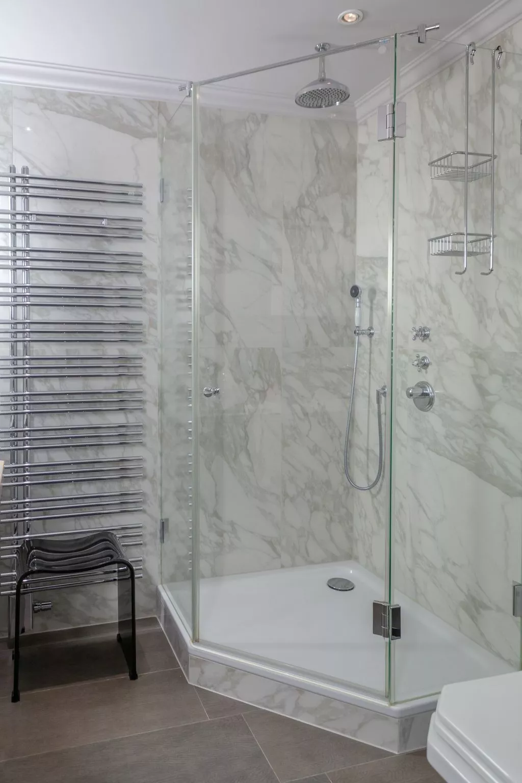 Wünderschöner Hausteil mit Garten-Binnen