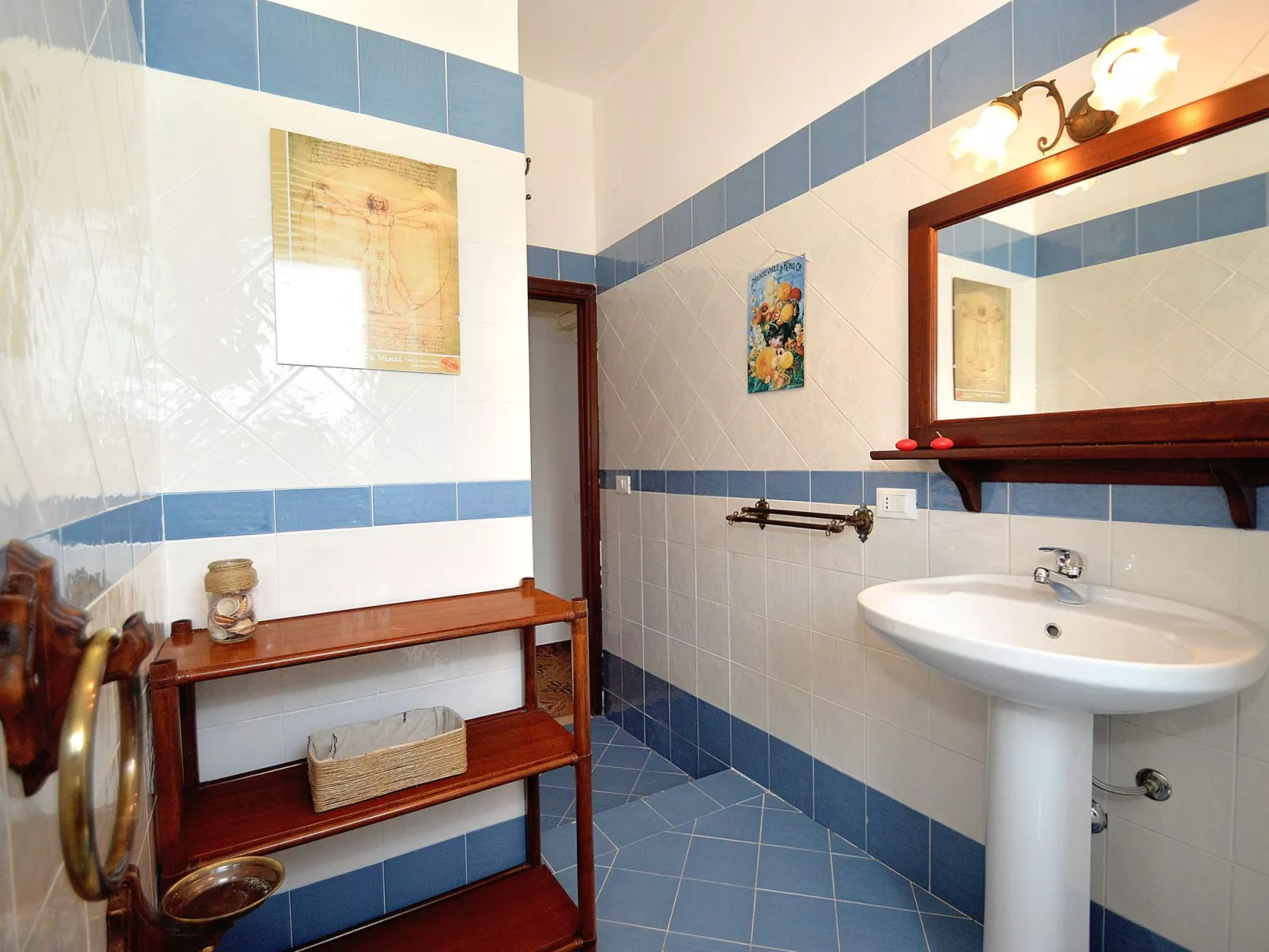 Mit Wasserblick-Binnen