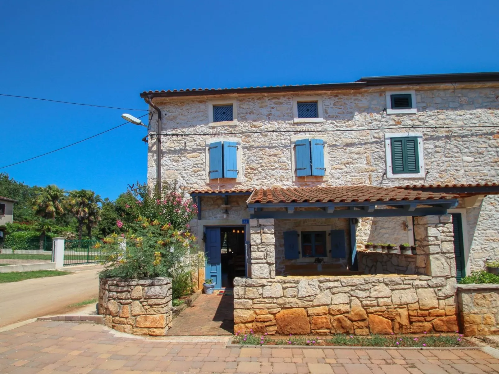 "Casa Daniela" mit Terrasse-Buiten