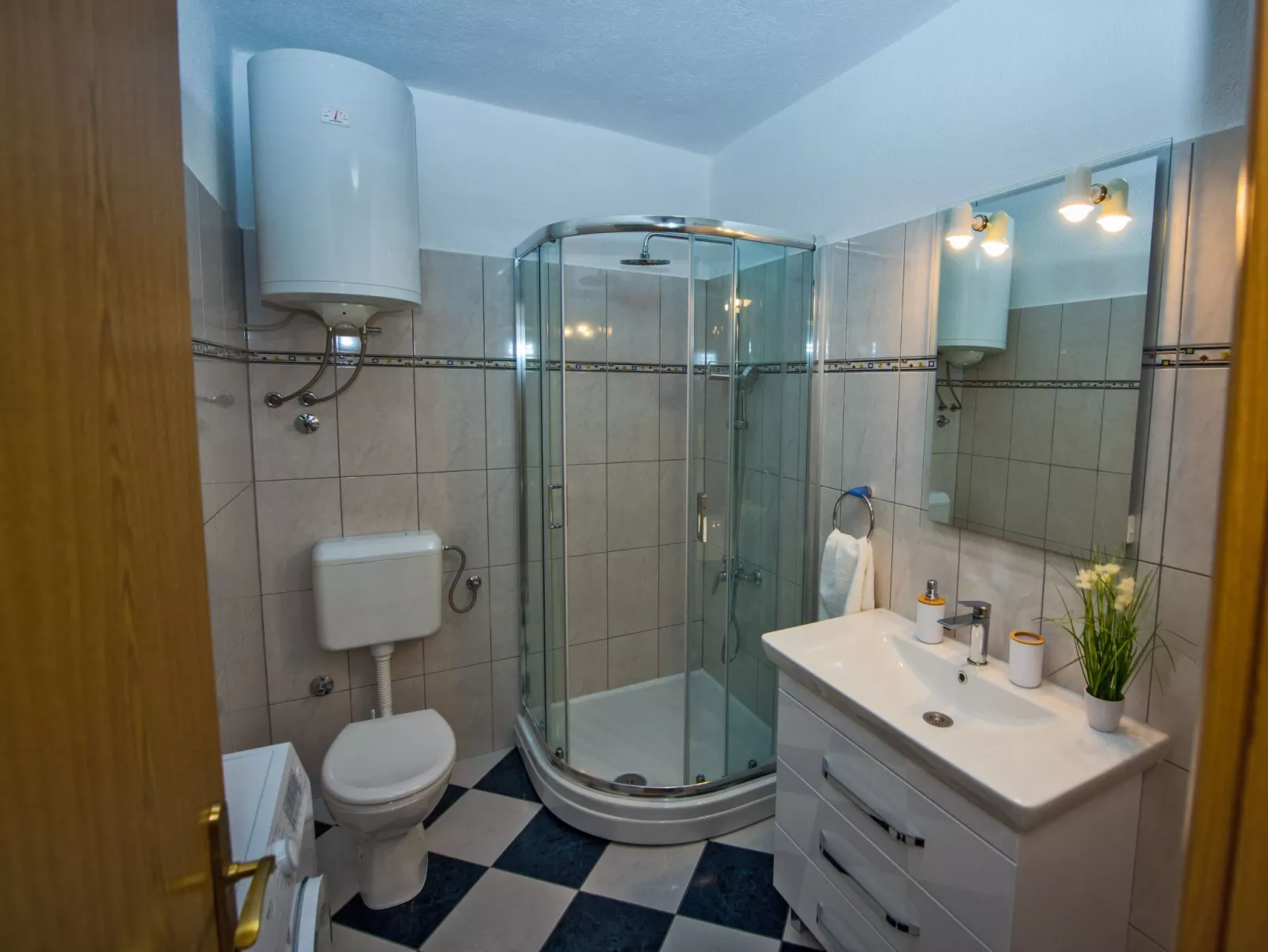 Haus in Grubine mit Außenpool-Image-tags.info