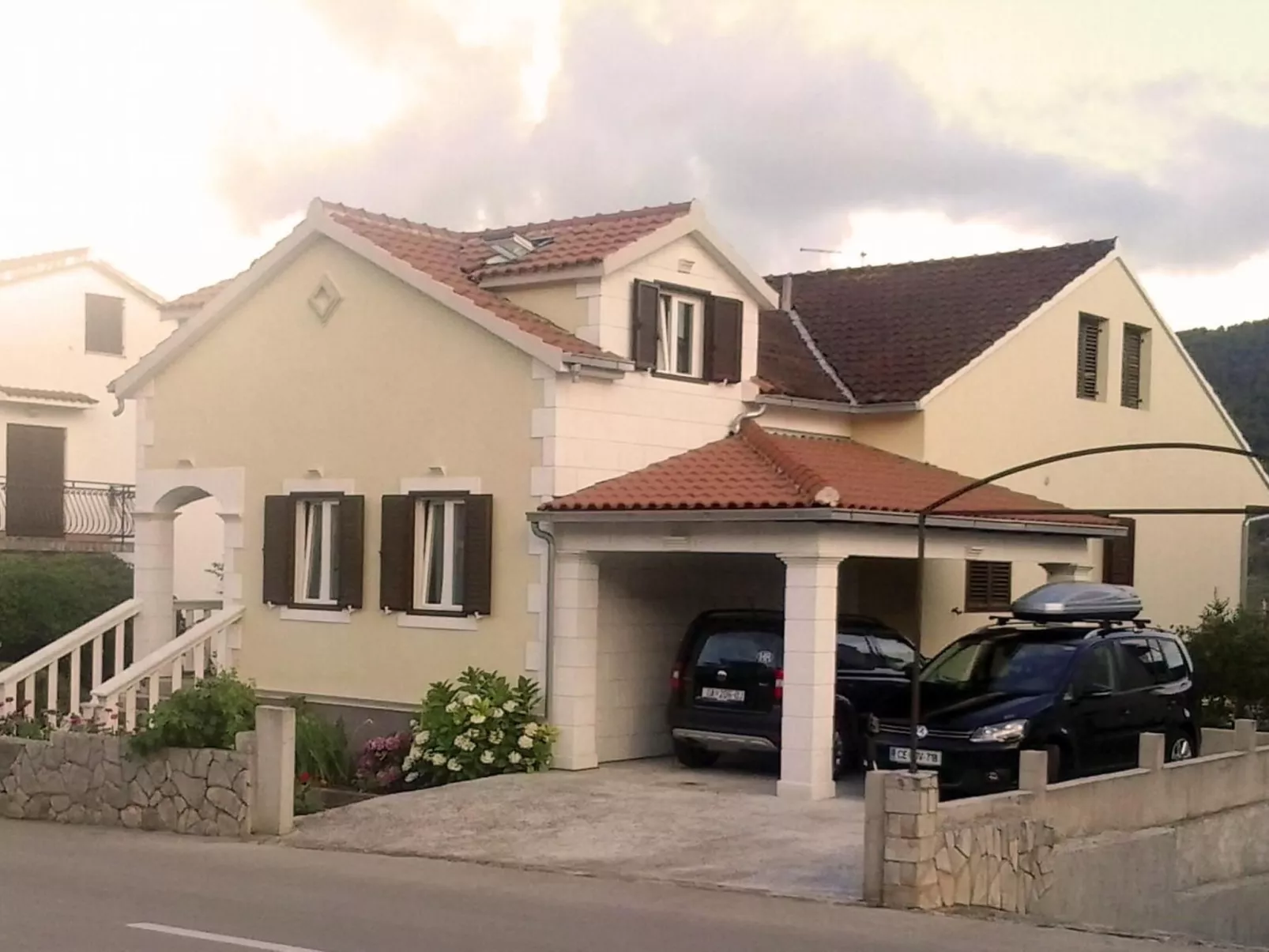 In Stari Grad-Buiten