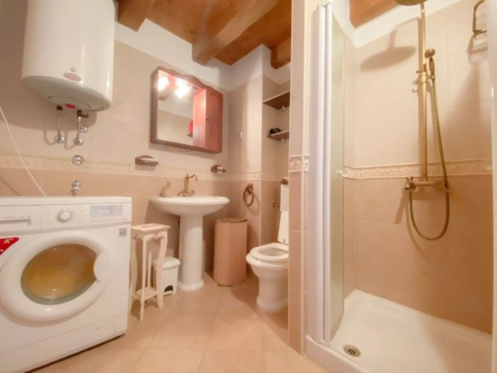 Für 4 Personen ca. 30 m&sup2; in Novigrad, Adriaküste Kroatien (Westküste von I-Image-tags.info