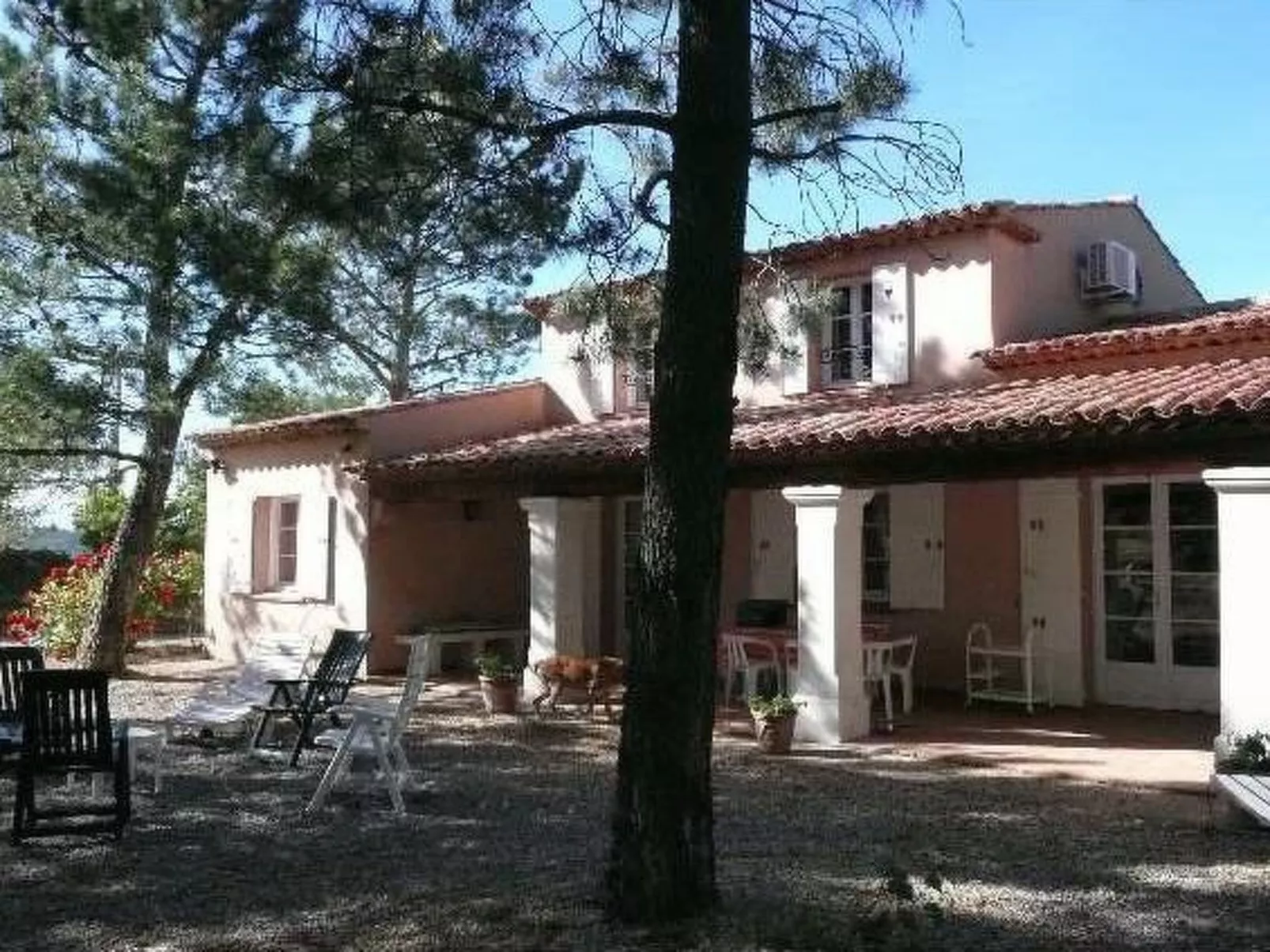 Ruhige Villa mit Pool im Herzen der Weinberge-Binnen