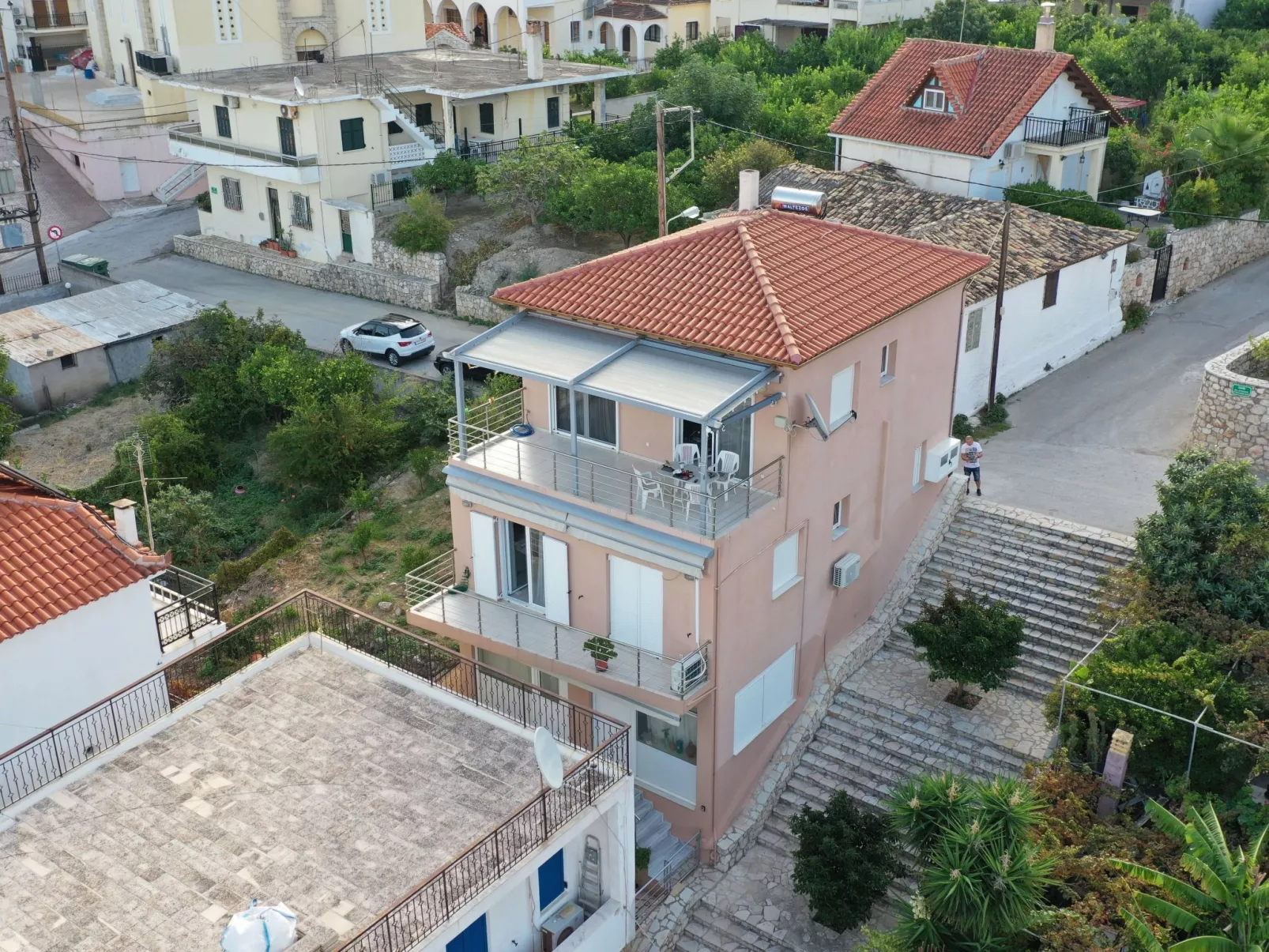 Charmantes Appartement in Derveni-Buiten