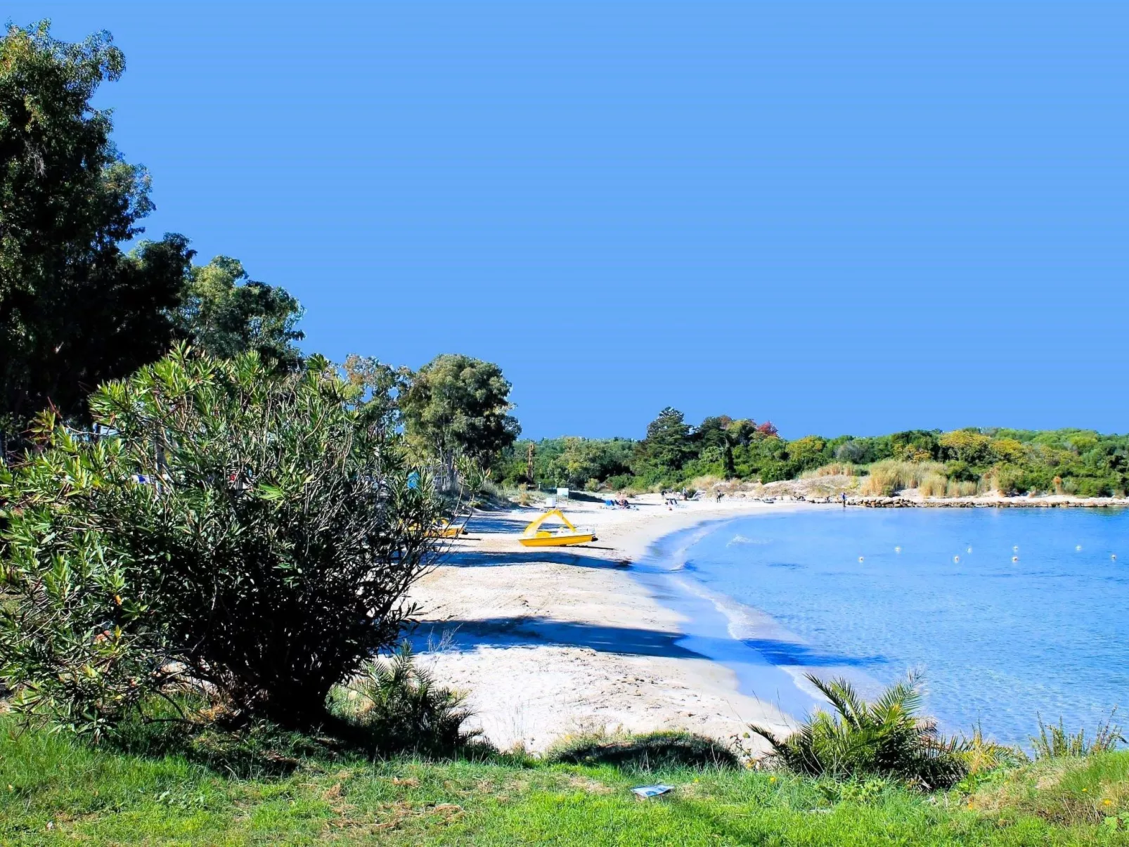 Geräumige Wohnung mit zwei Schlafzimmern in der Nähe des Sandstrandes-Binnen
