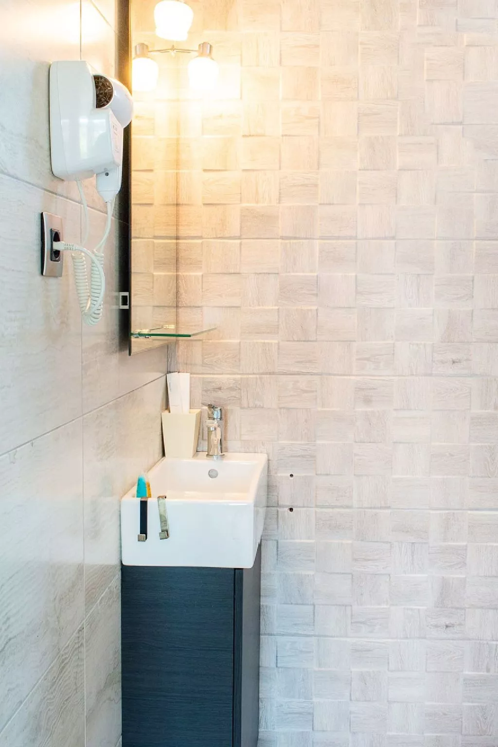 Geräumige Familienvilla, privater Pool und Garten-Binnen