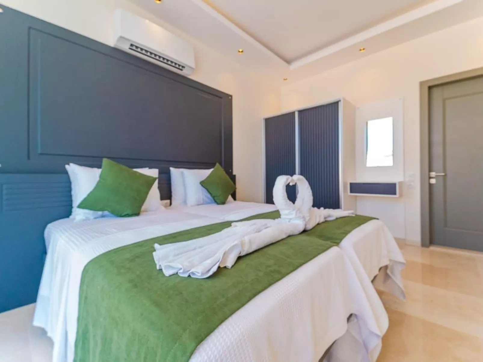 Villa direkt am Meer luxuriös für 4 Personen-Binnen