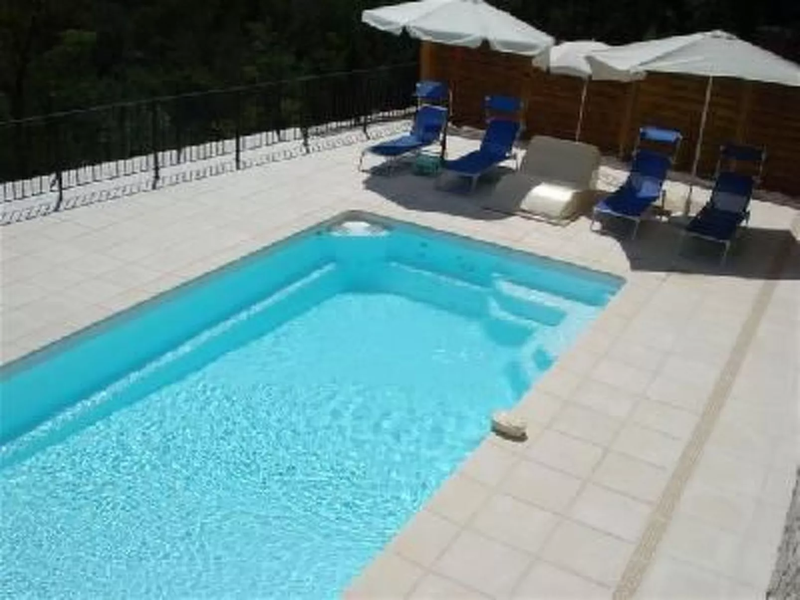 "Rocabel" mit Blick auf das Wasser-Image-tags.info