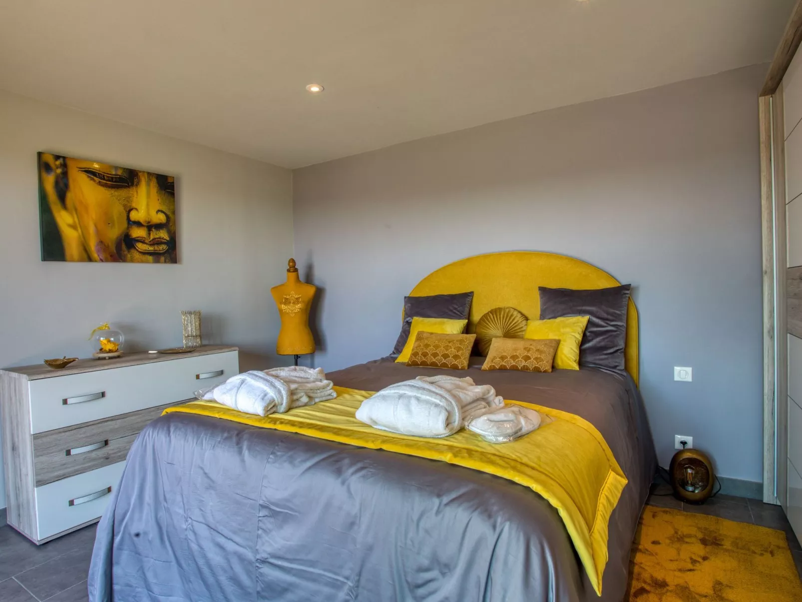 Der Anhang Coté cASTAGNE-Binnen