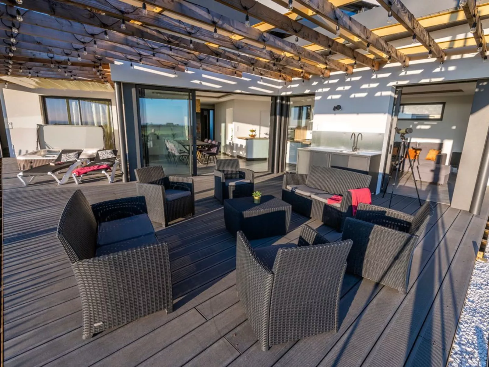 Villa mit Meerblick und privatem Spa - les gîtes de Fabie-Binnen