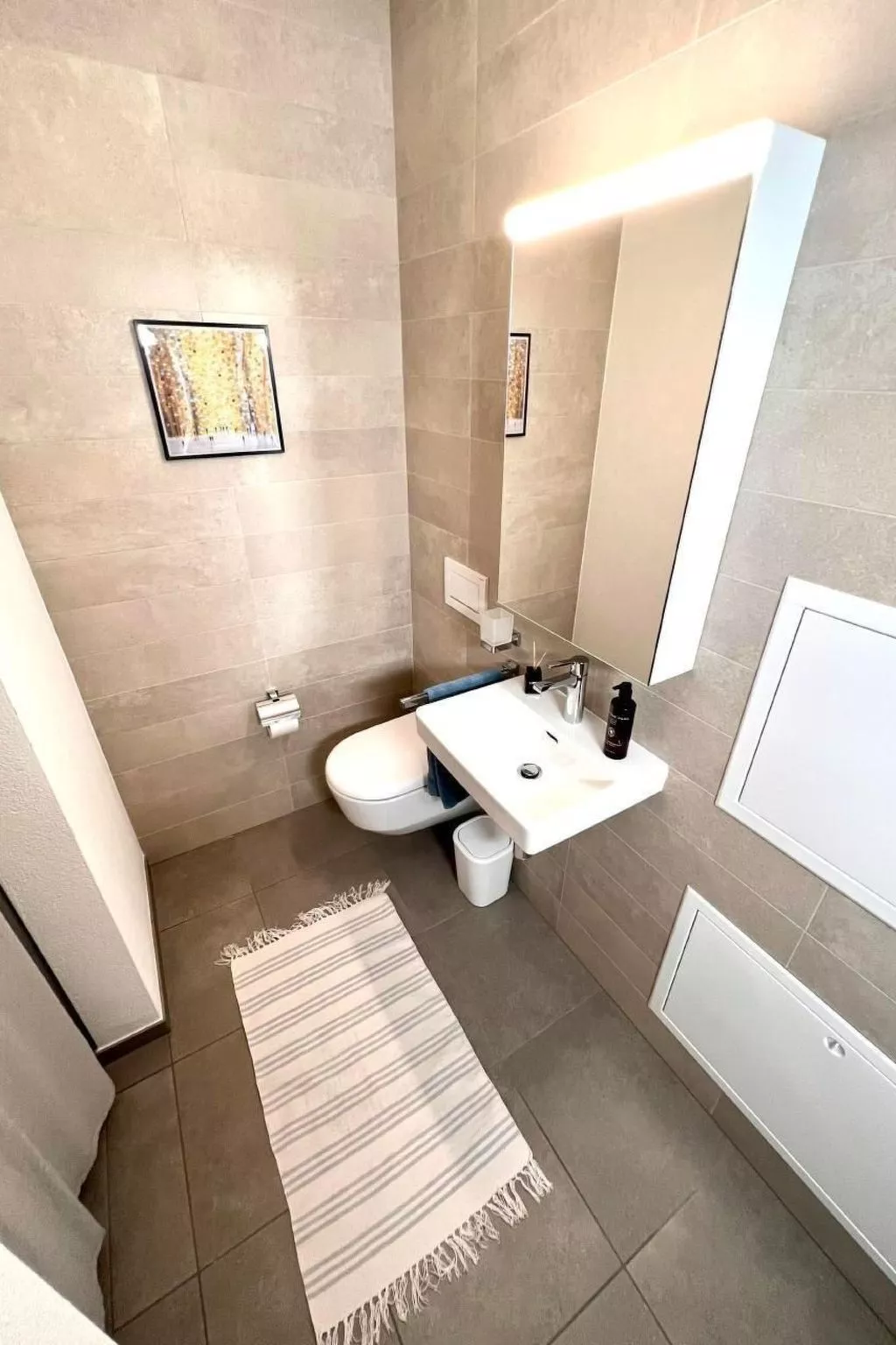 Mit Bergblick-Binnen