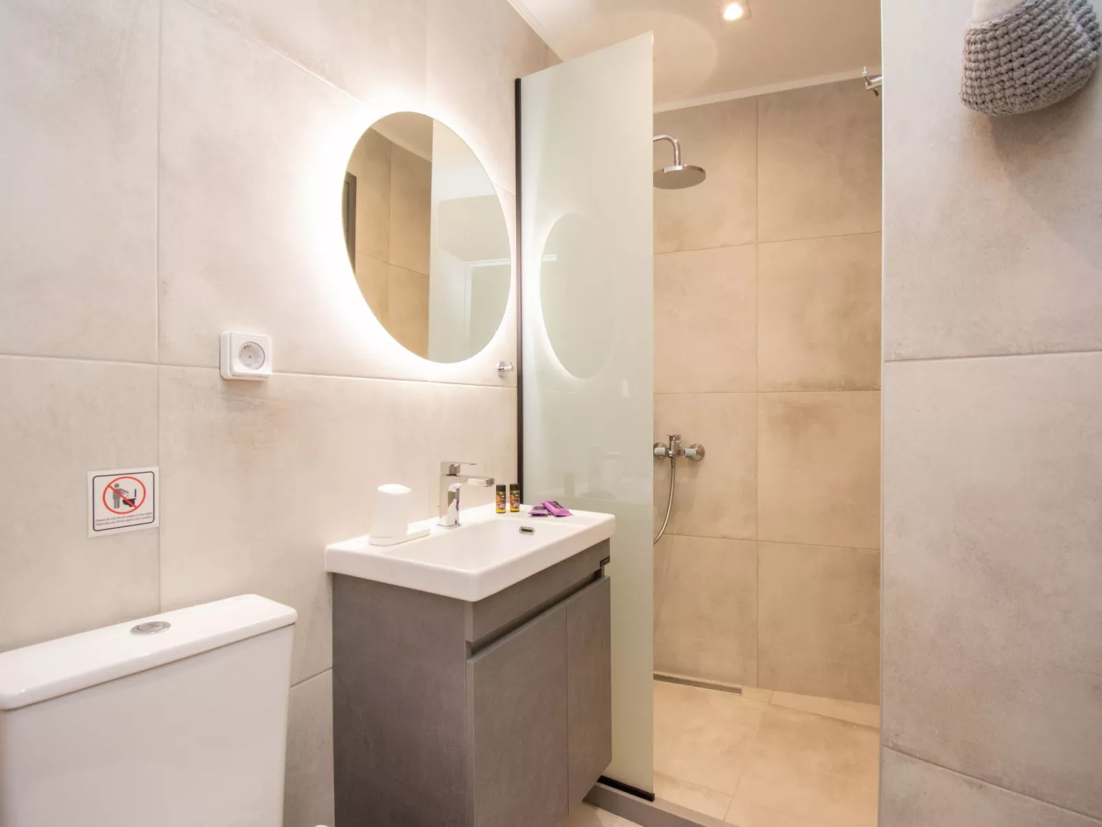 Basil Central Studio - bei Checkin - Binnen